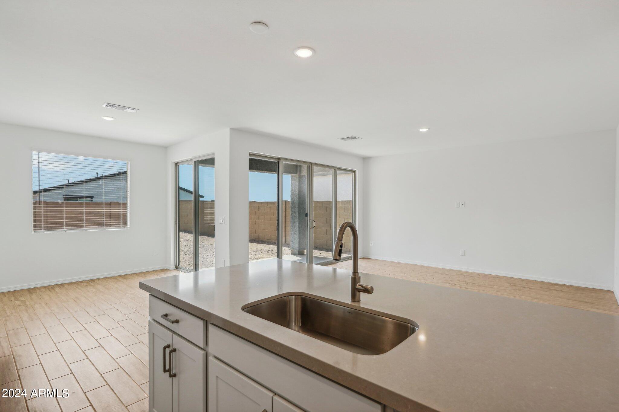 7677 W AVENIDA DEL REY