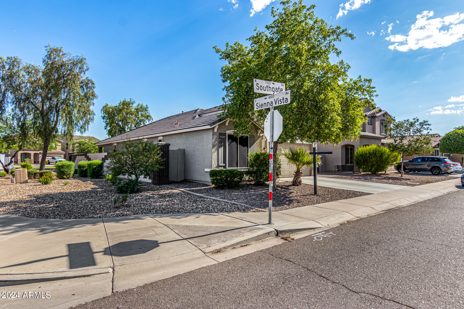 7117 W SOUTHGATE Avenue