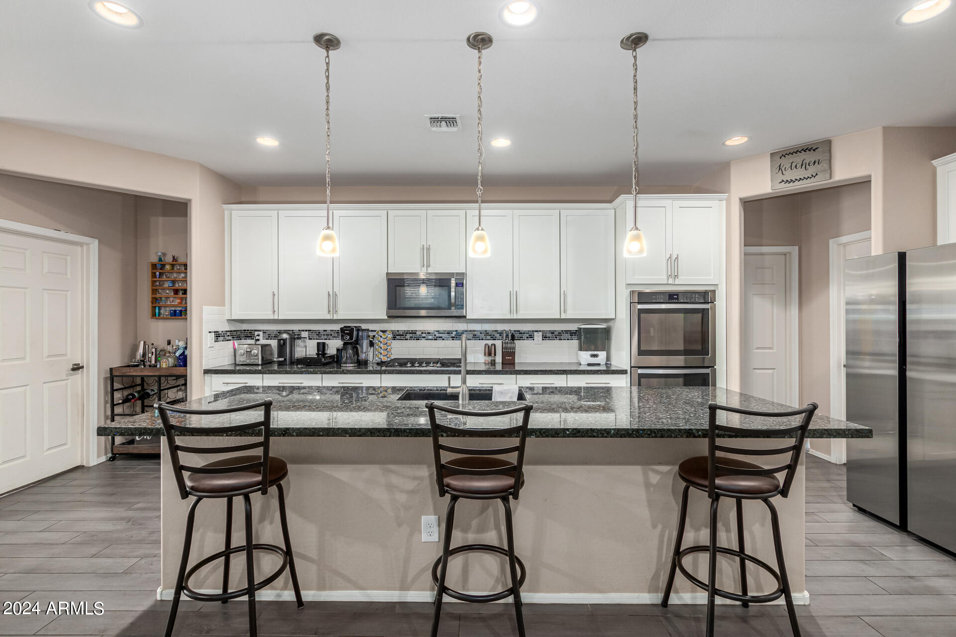 7117 W SOUTHGATE Avenue
