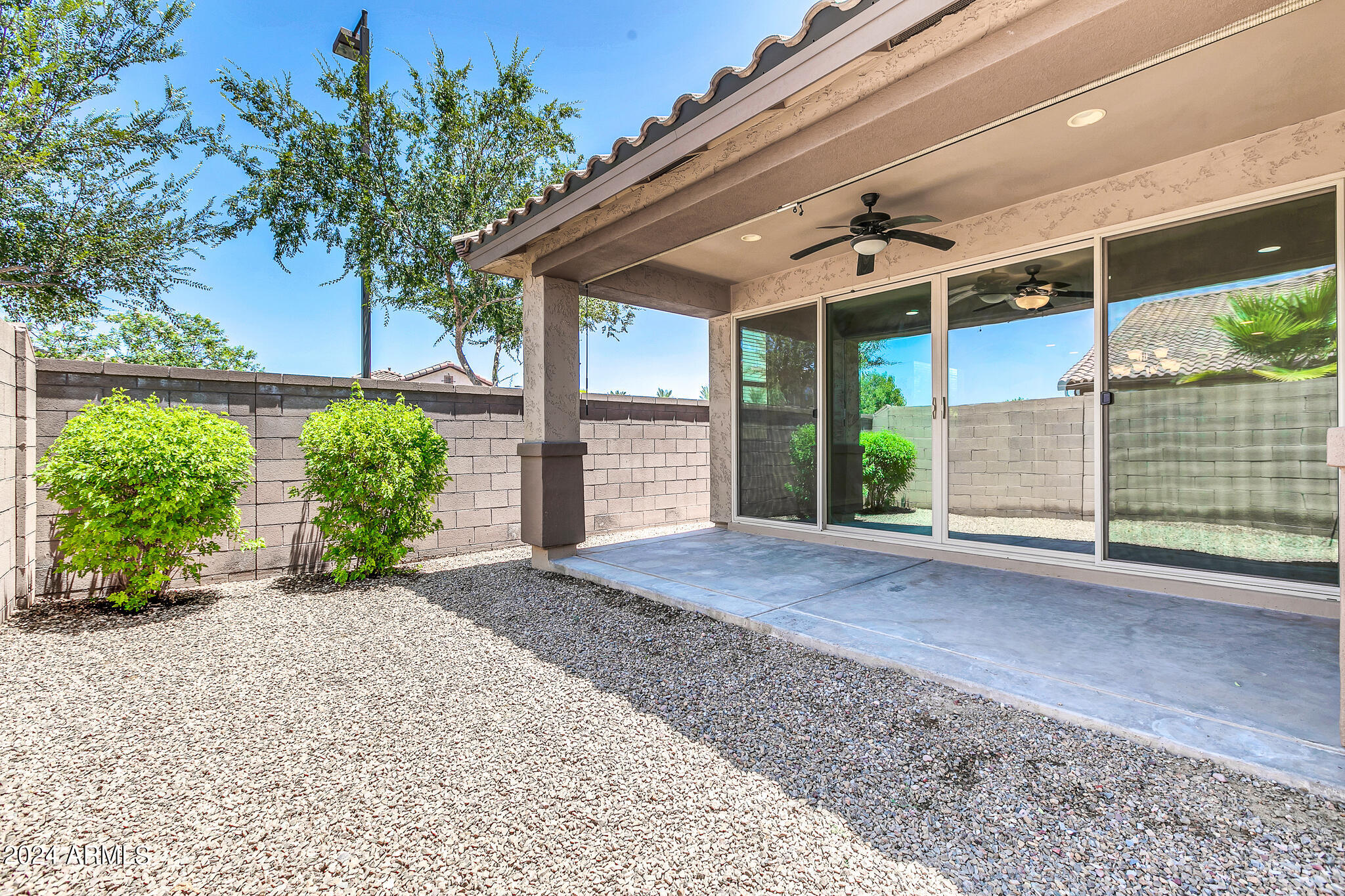 162 E TONTO Place