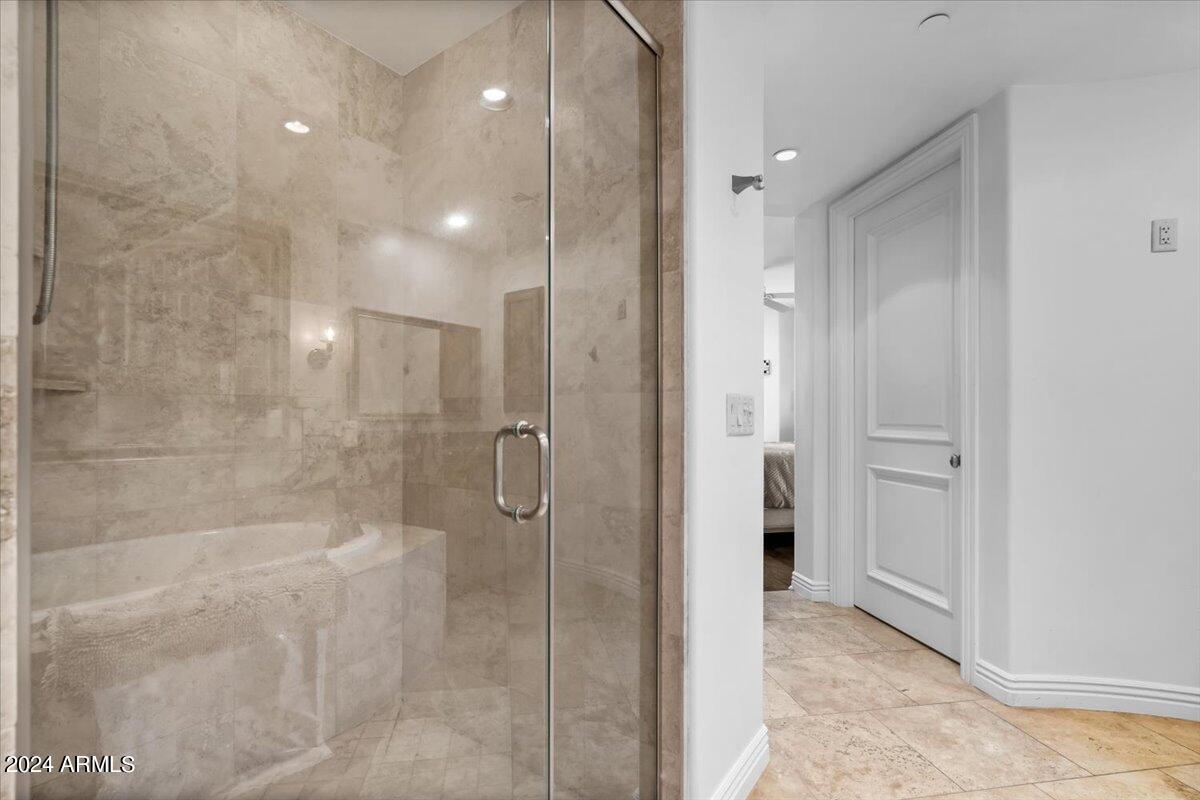 7175 E CAMELBACK Road, 501