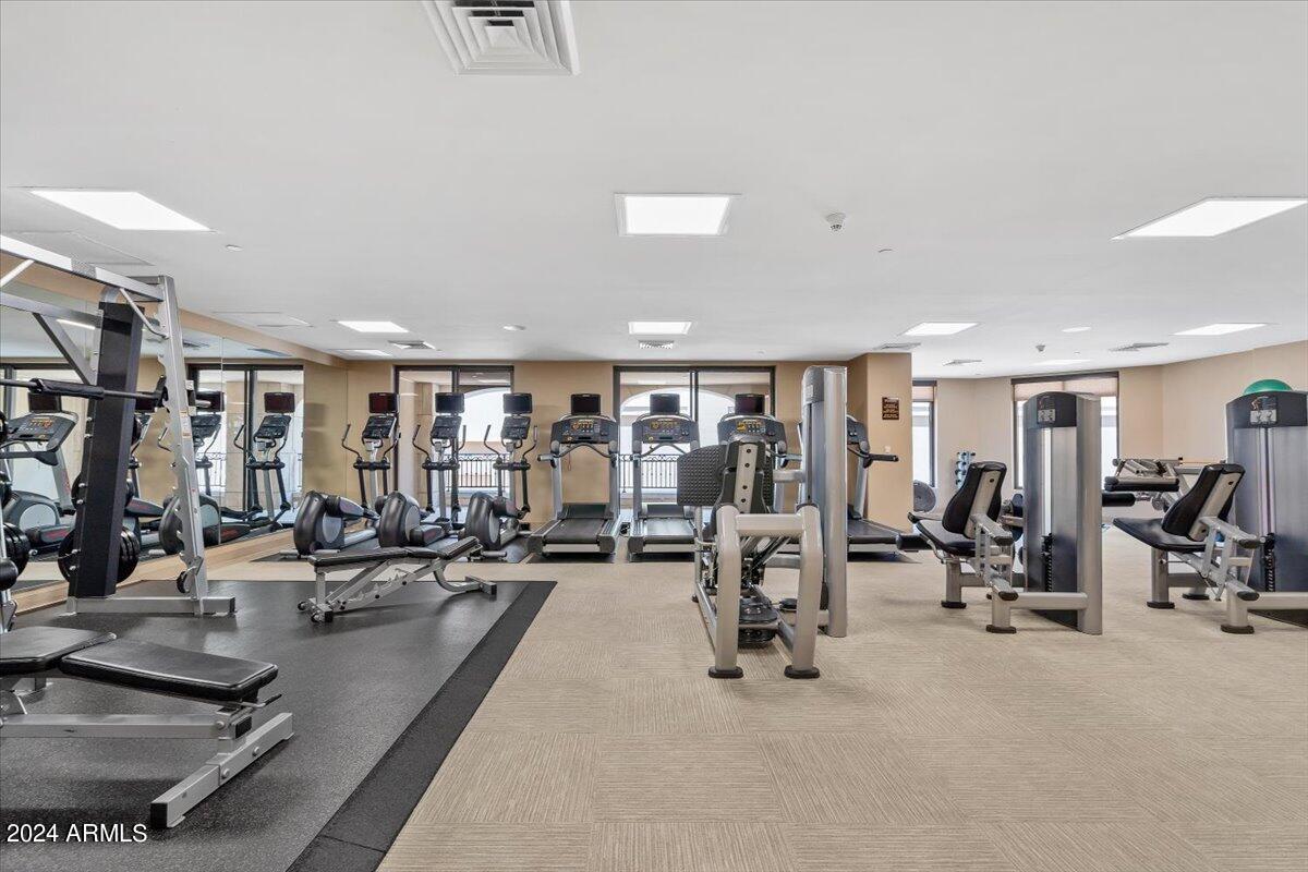 7175 E CAMELBACK Road, 501