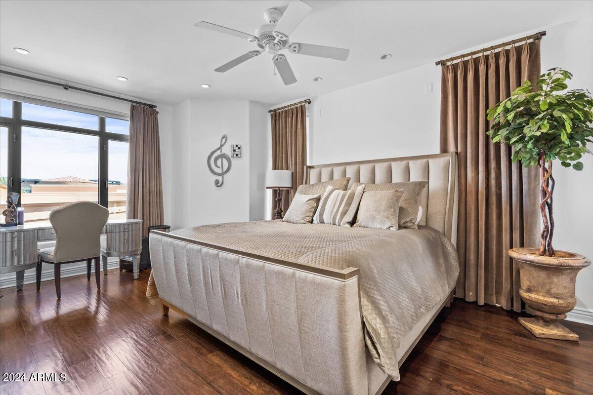7175 E CAMELBACK Road, 501
