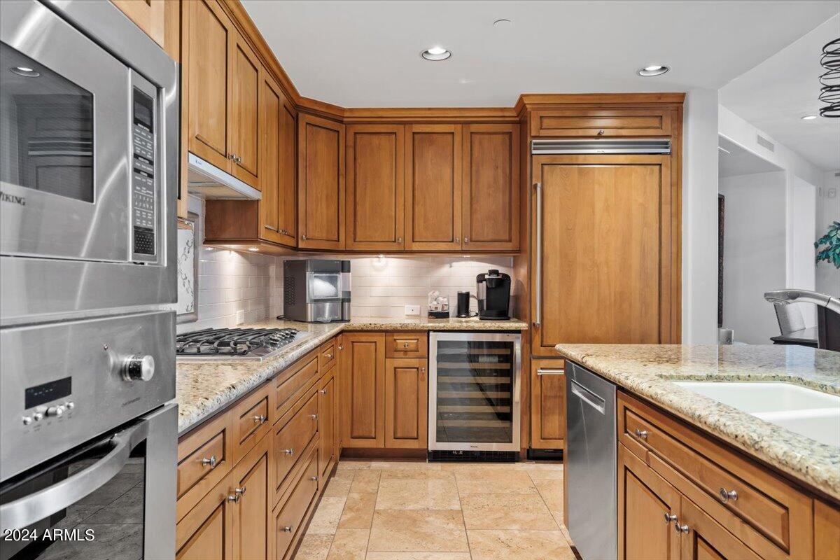 7175 E CAMELBACK Road, 501
