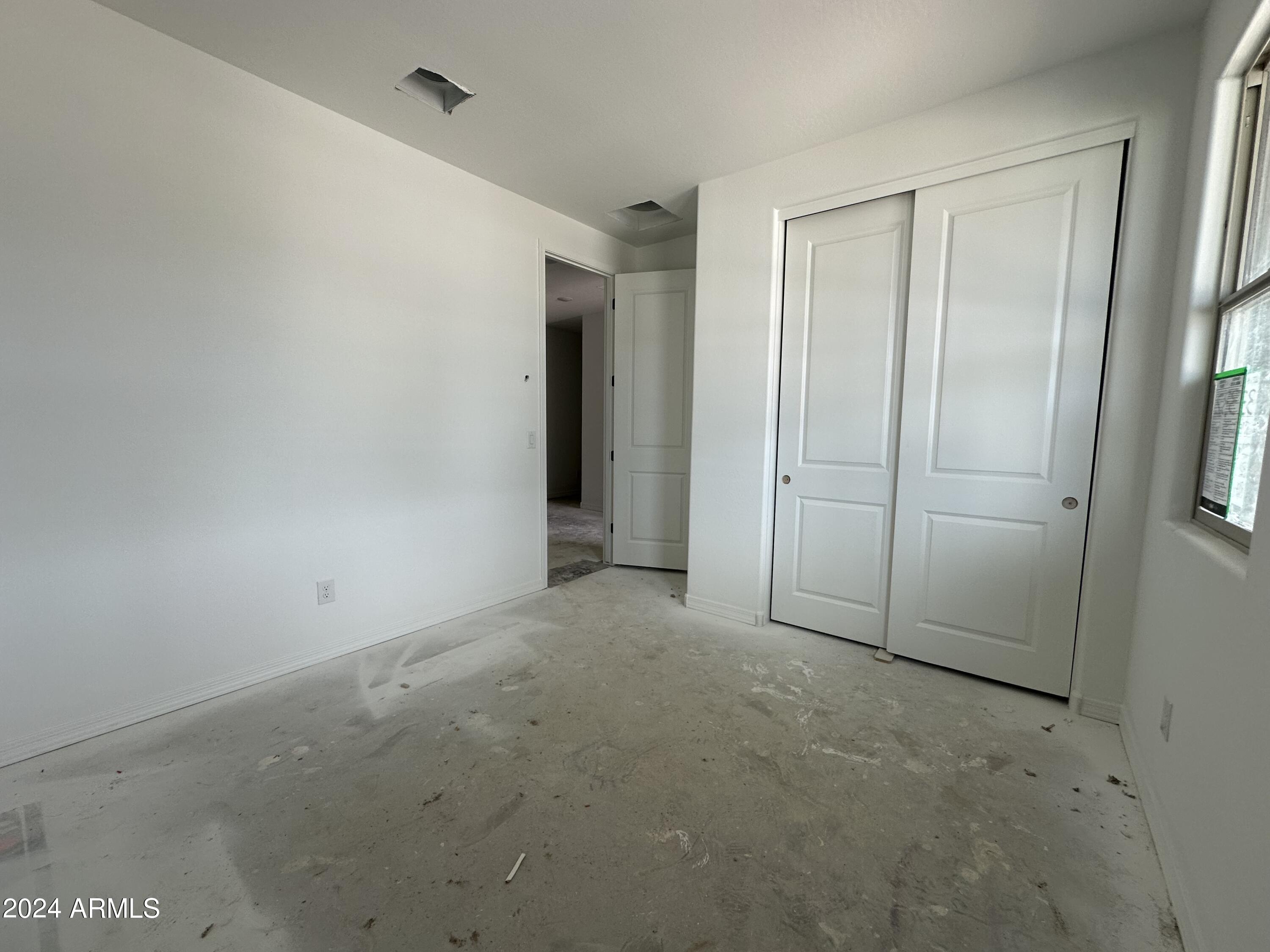 22897 E ROUNDUP Way