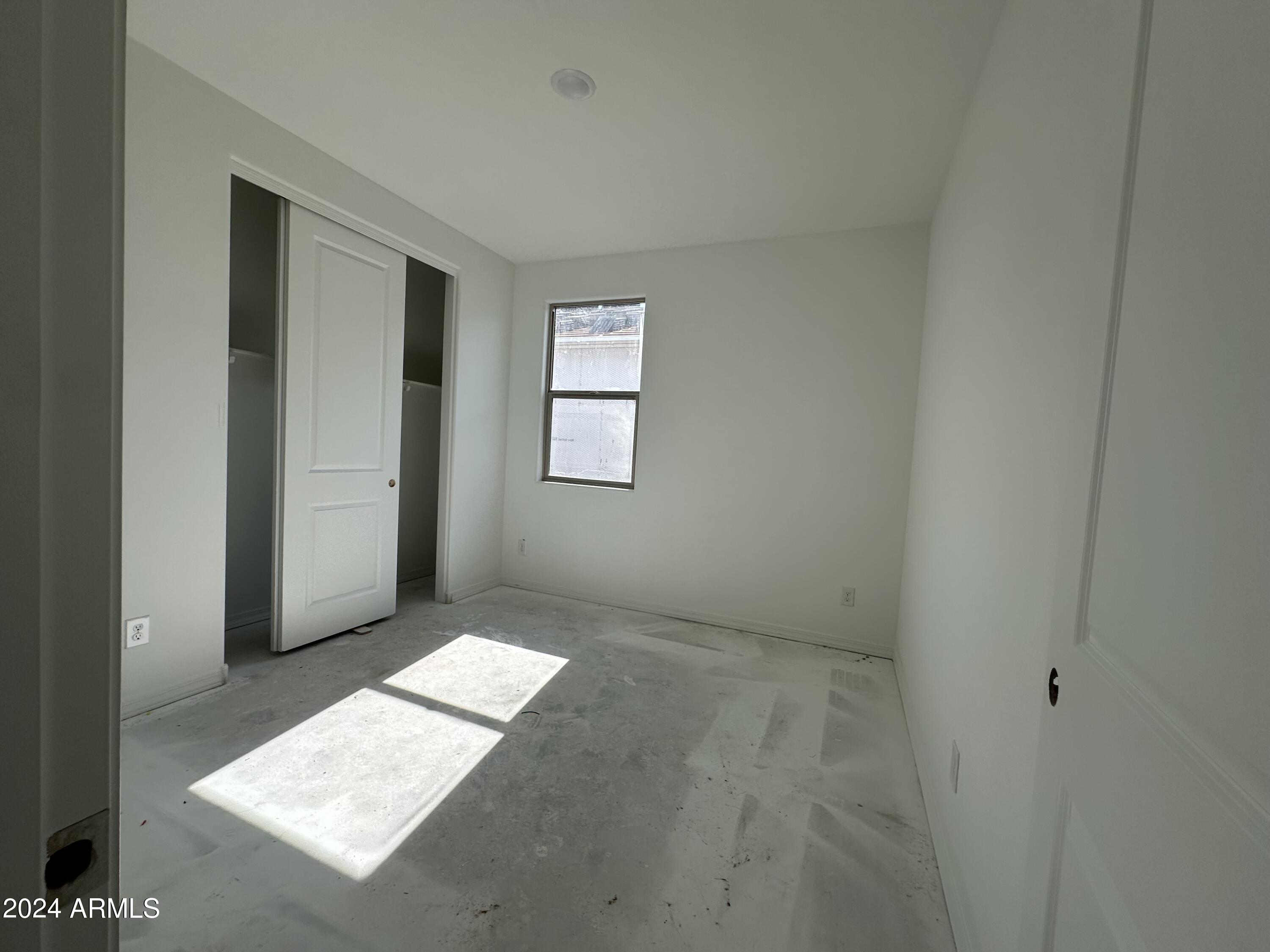 22897 E ROUNDUP Way