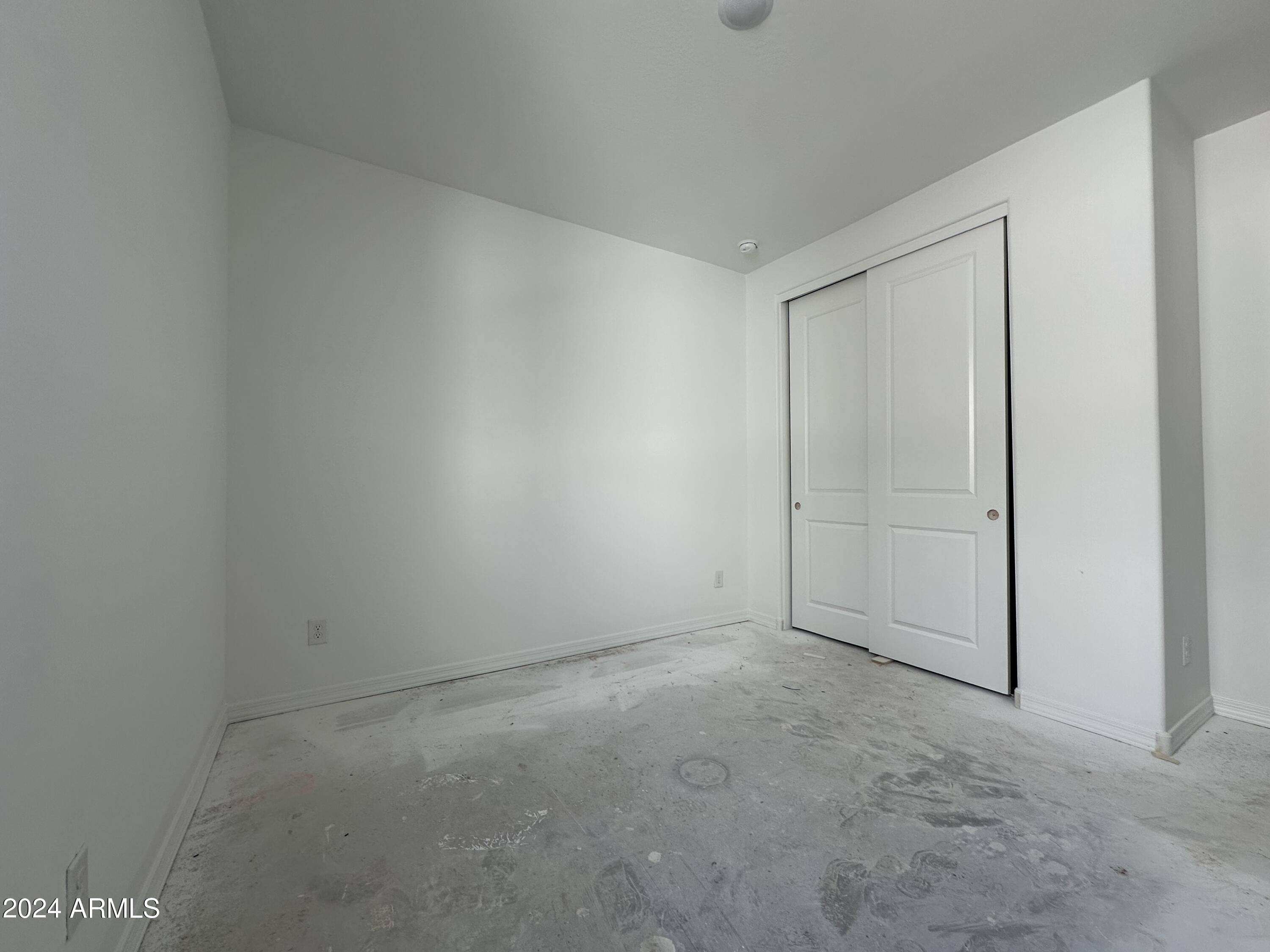 22897 E ROUNDUP Way