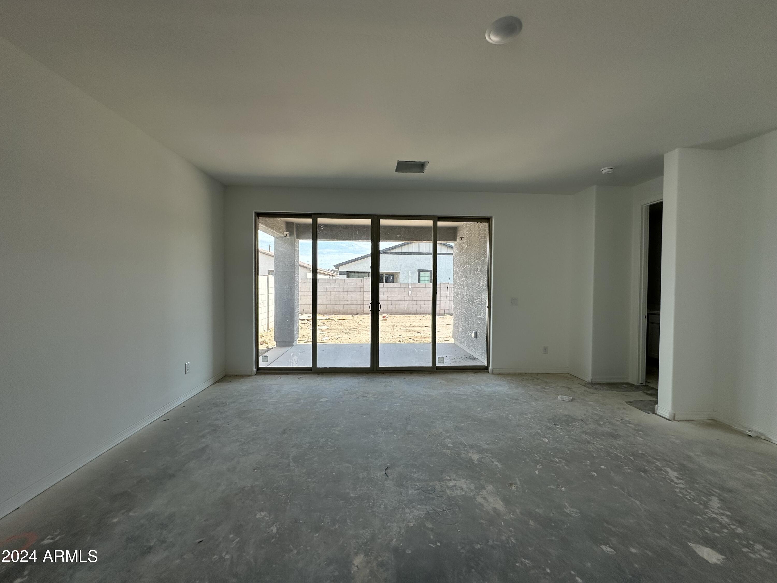 22897 E ROUNDUP Way