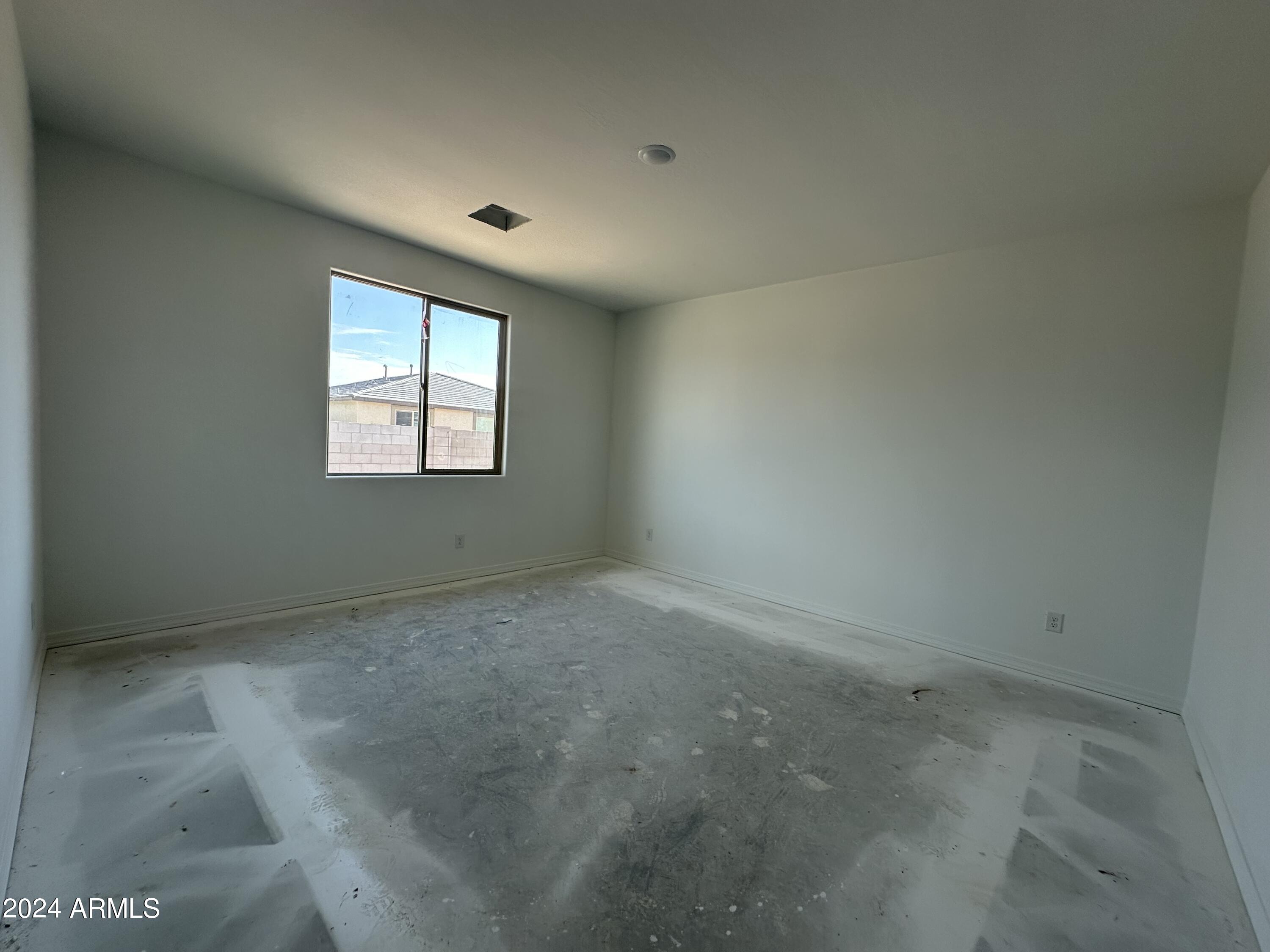 22897 E ROUNDUP Way