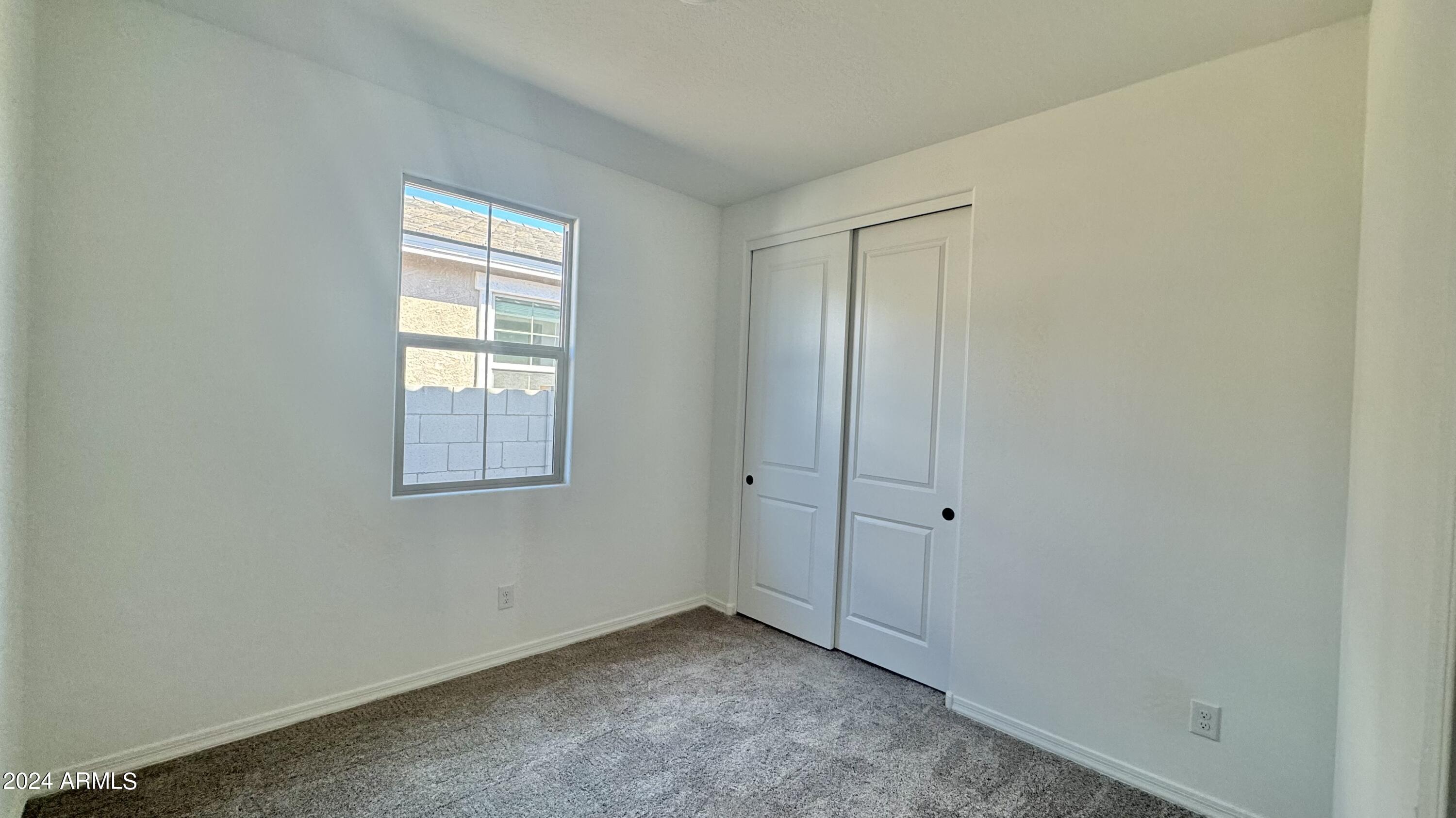 22881 E ROUNDUP Way