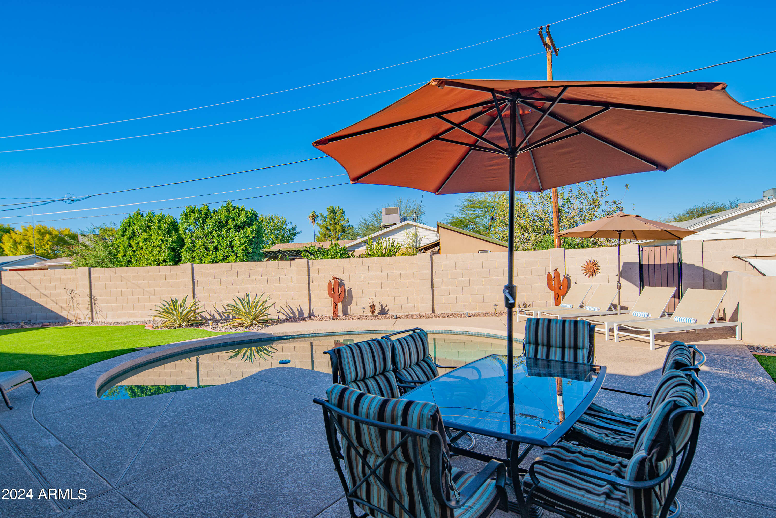 3523 N Hopi Way