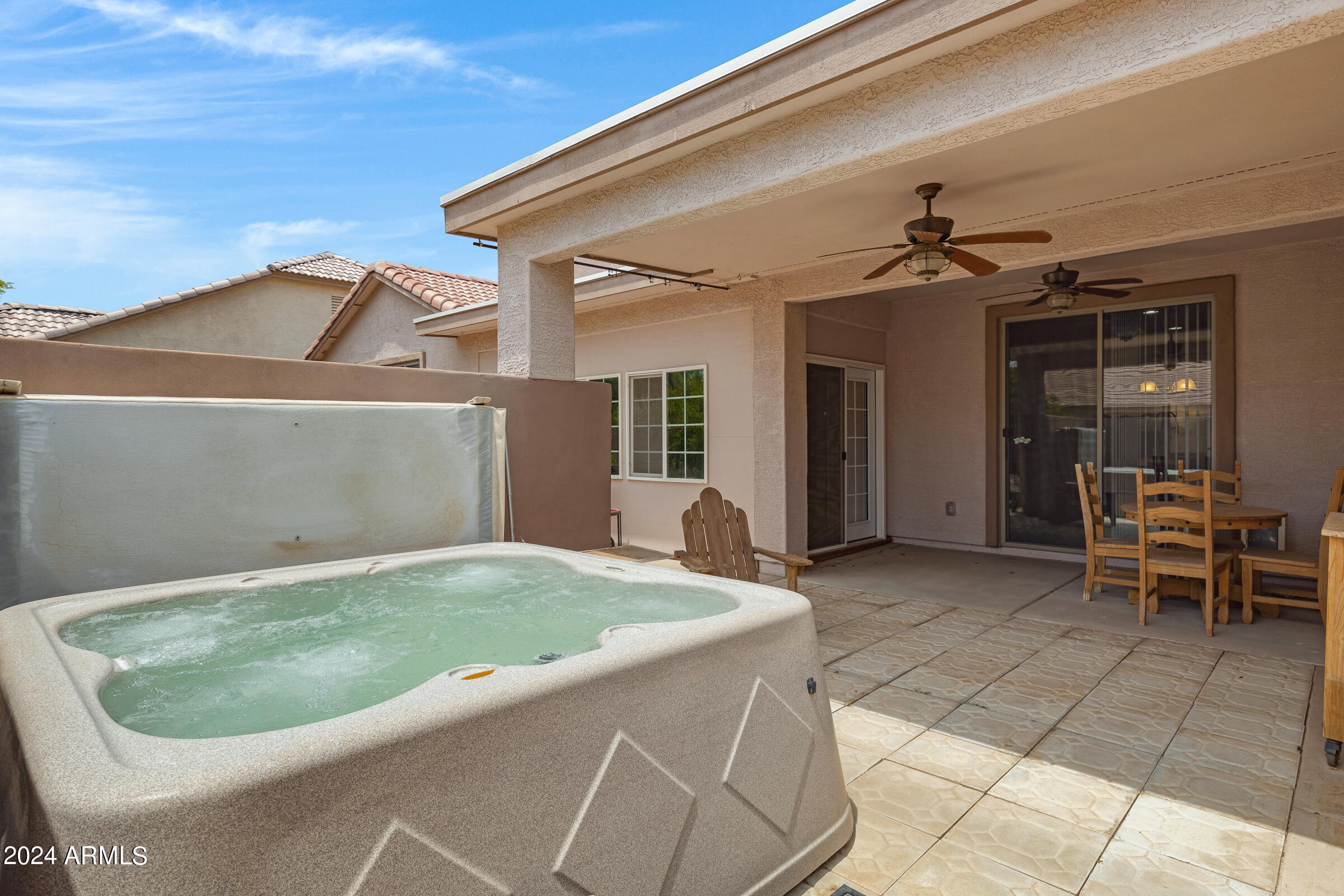 1639 E PRICKLY PEAR Place