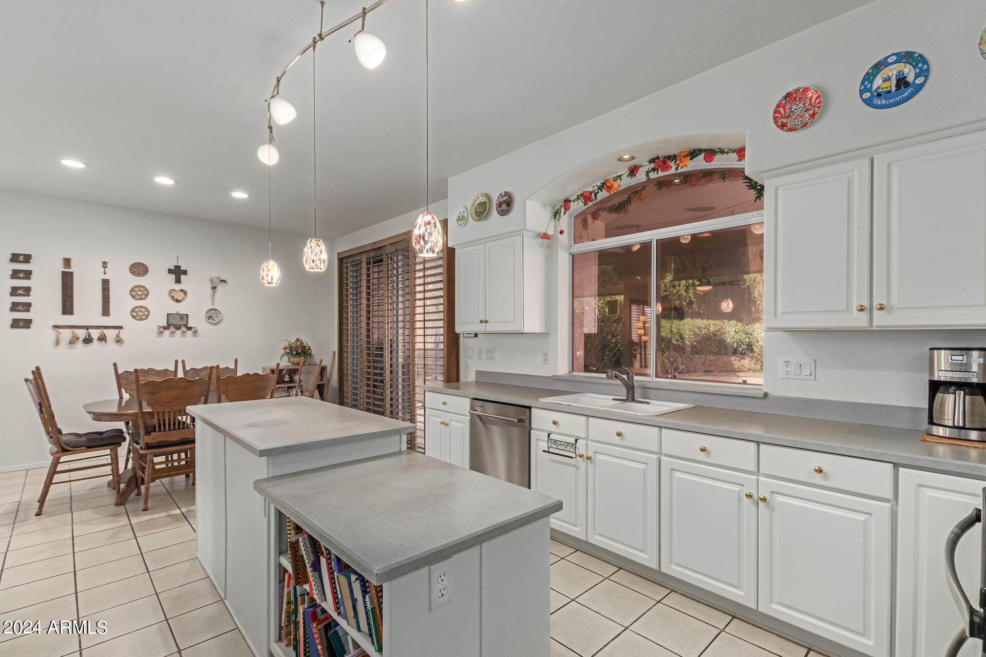 16018 N 17TH Way