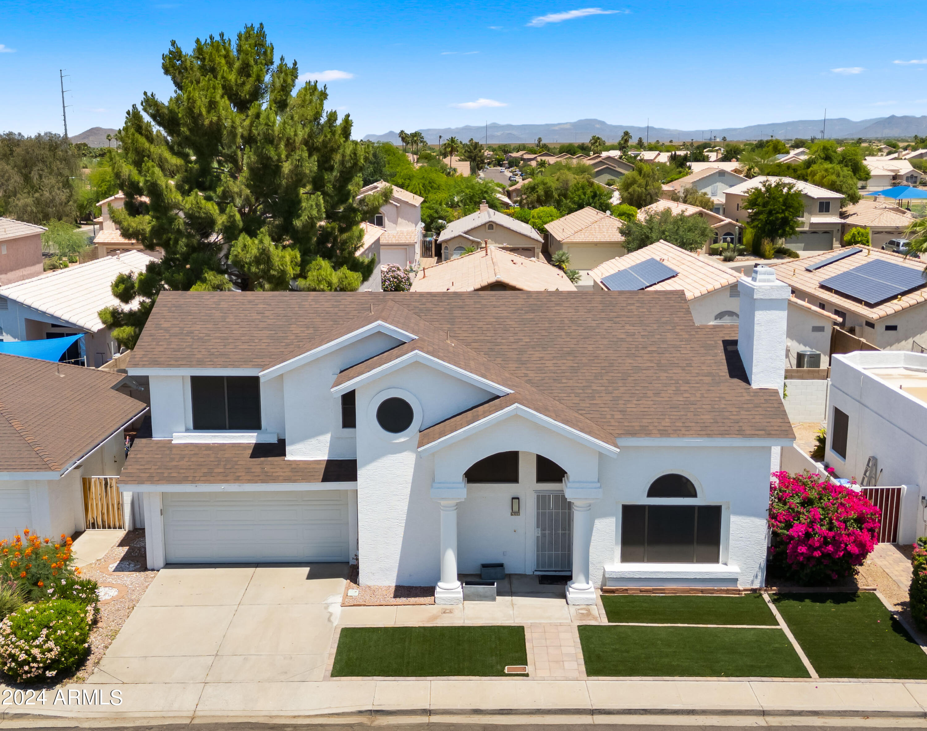 3222 E TOPEKA Drive