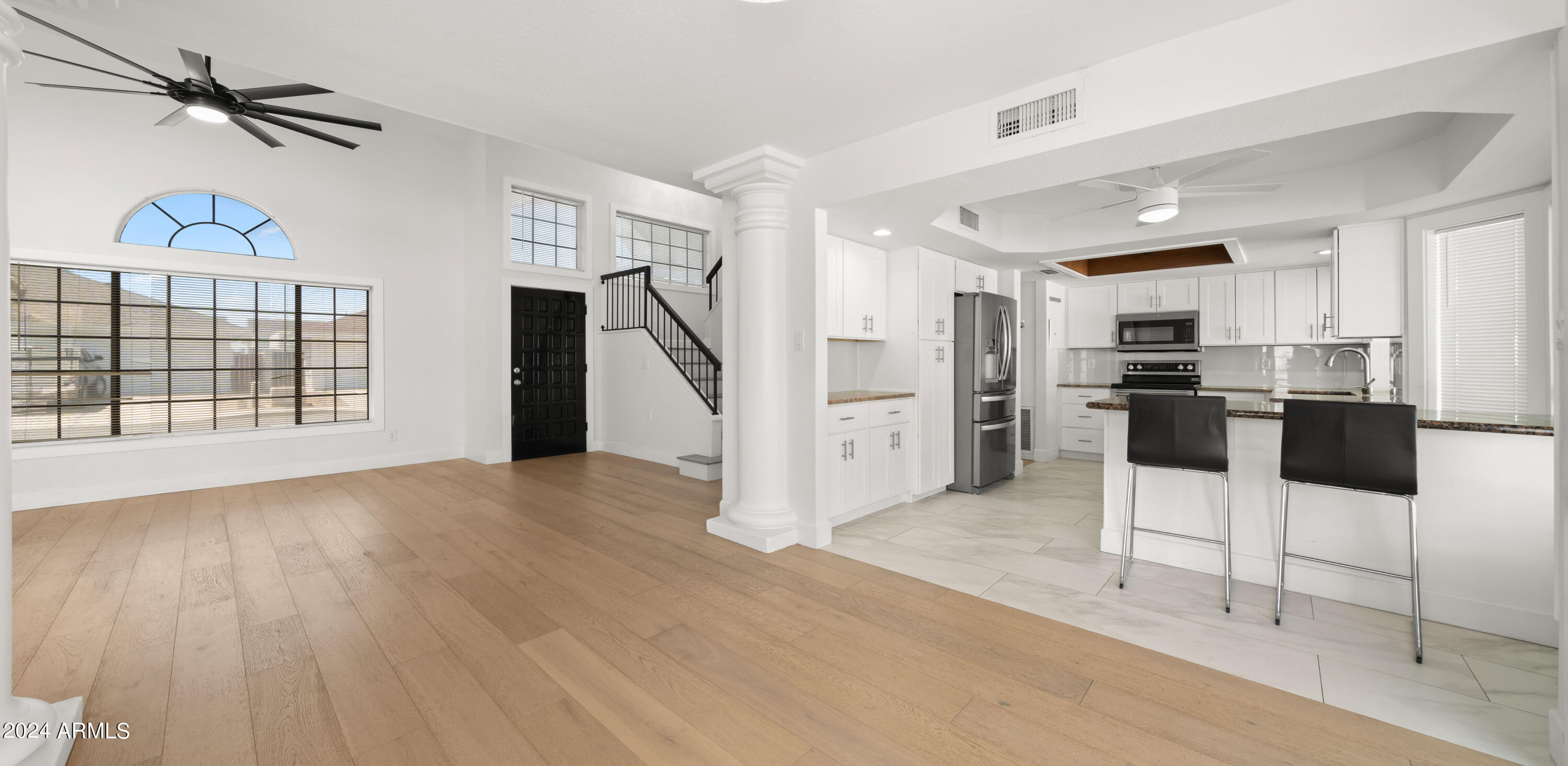 3222 E TOPEKA Drive