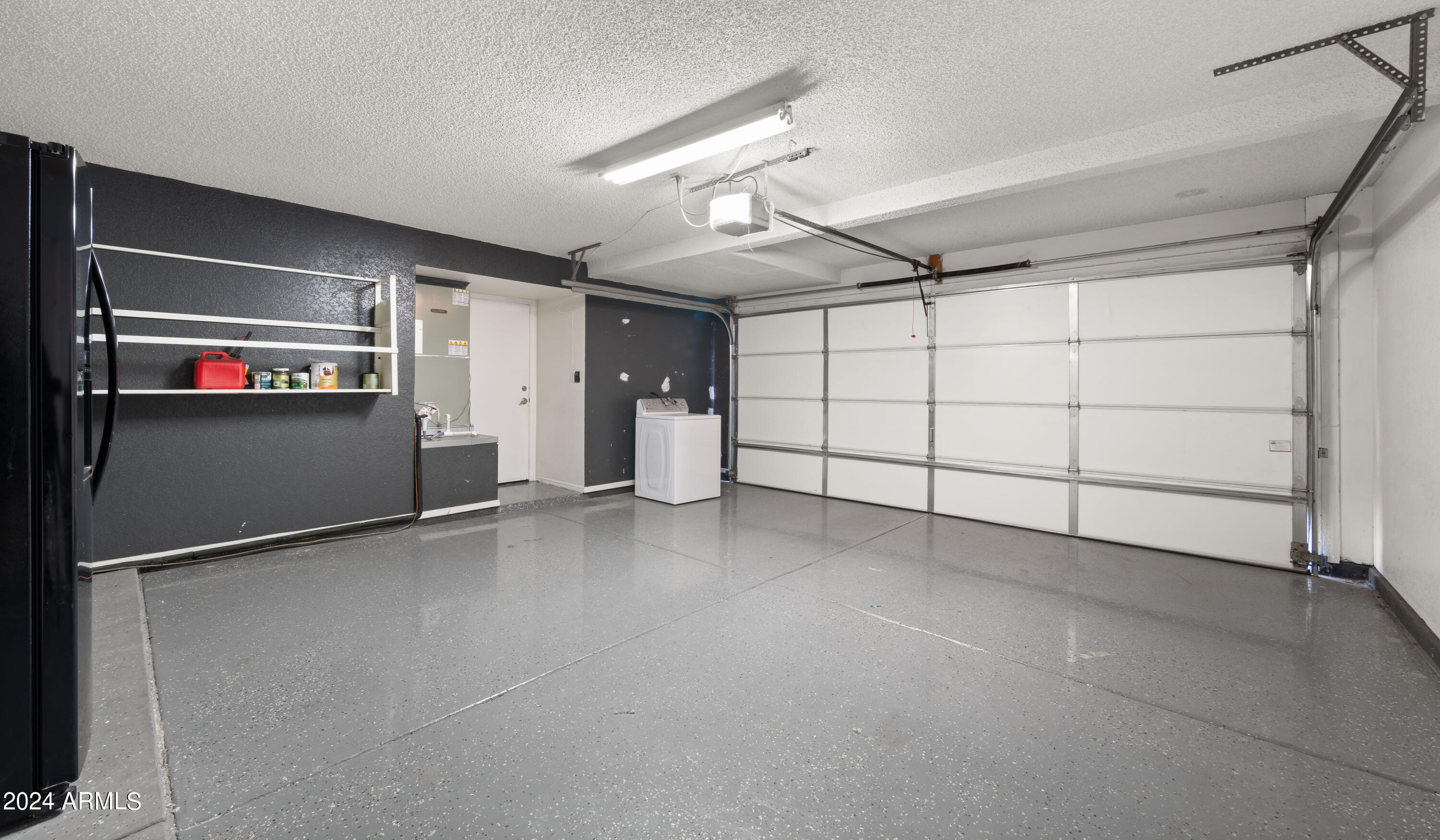 3222 E TOPEKA Drive