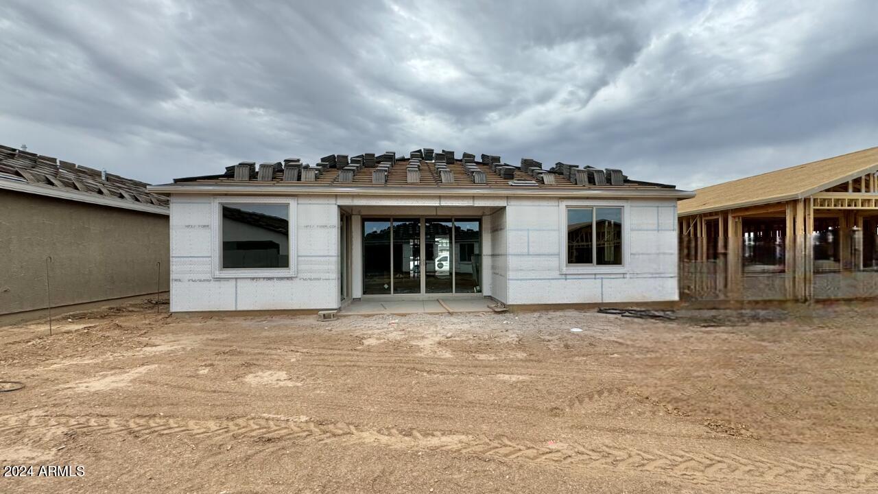 22880 E ROUNDUP Way