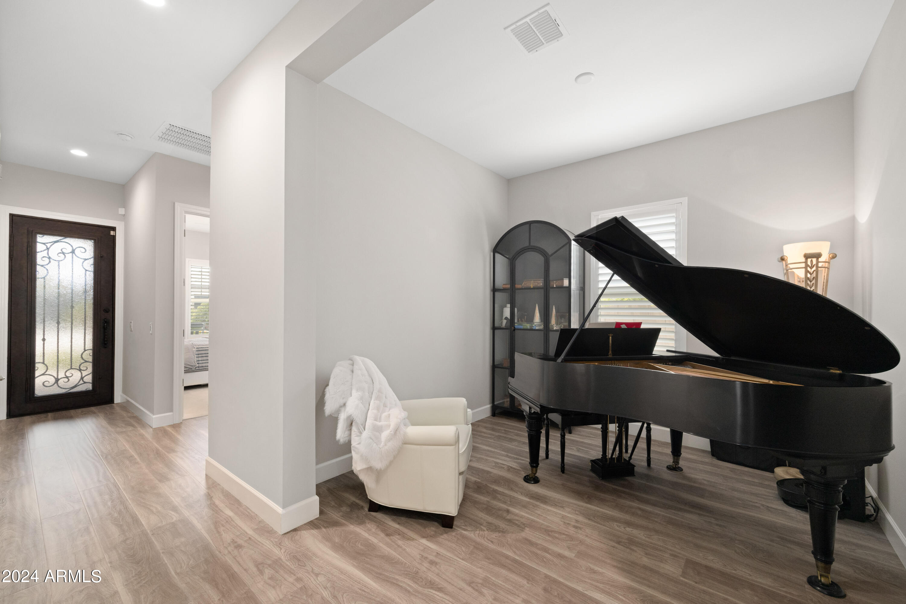 6622 E VILLA RITA Drive