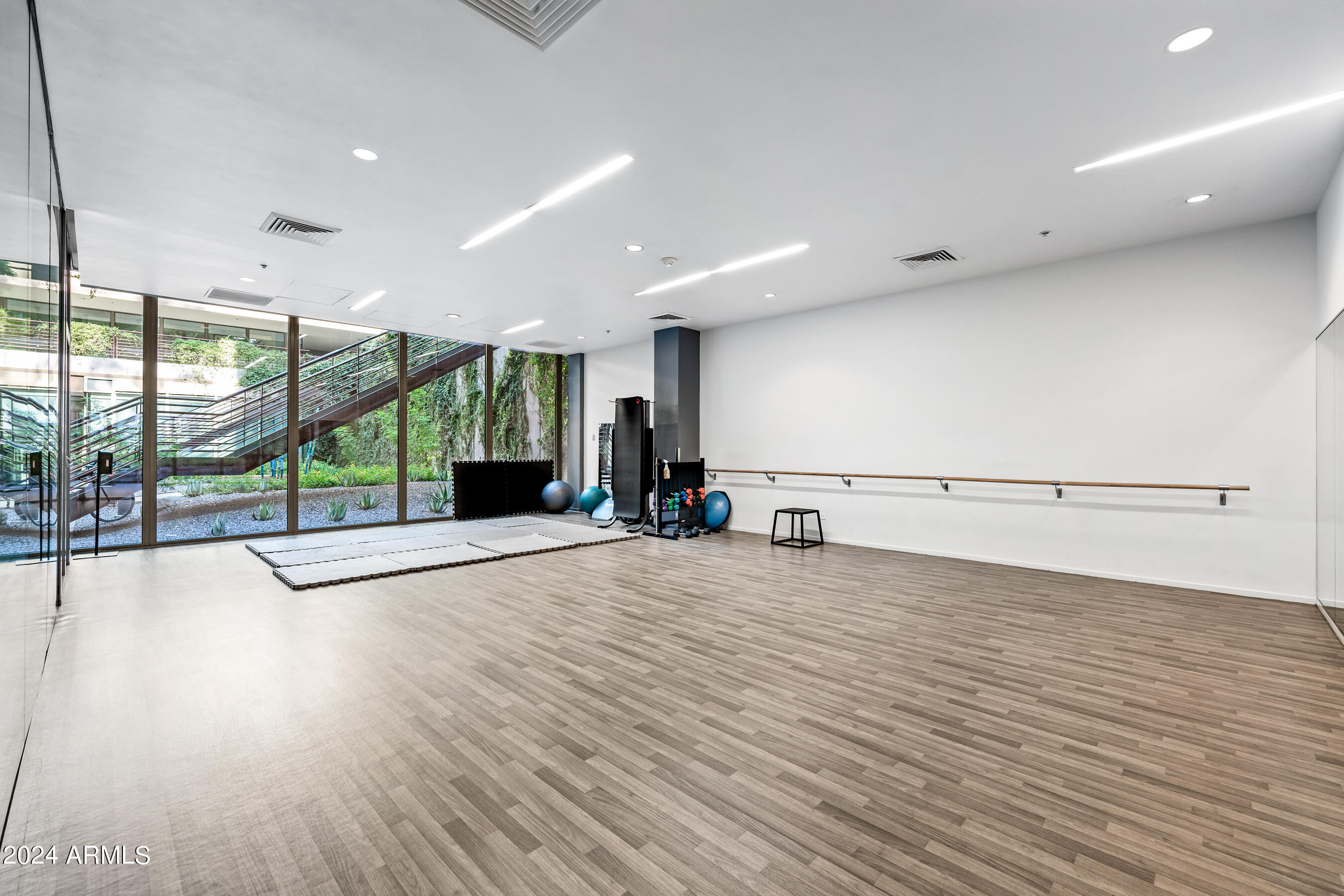 7151 E Rancho Vist Drive 1009