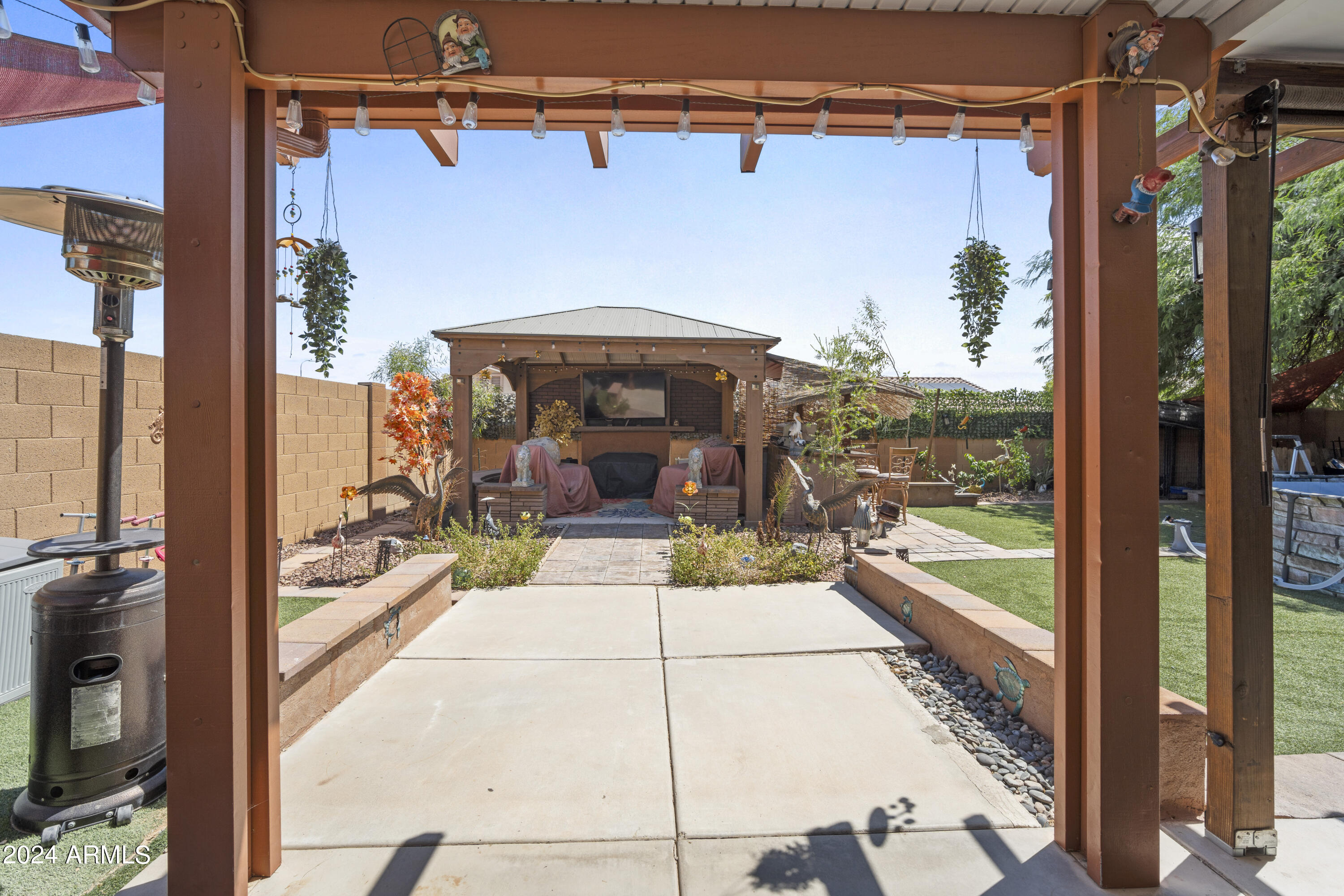 7121 W ZAK Road