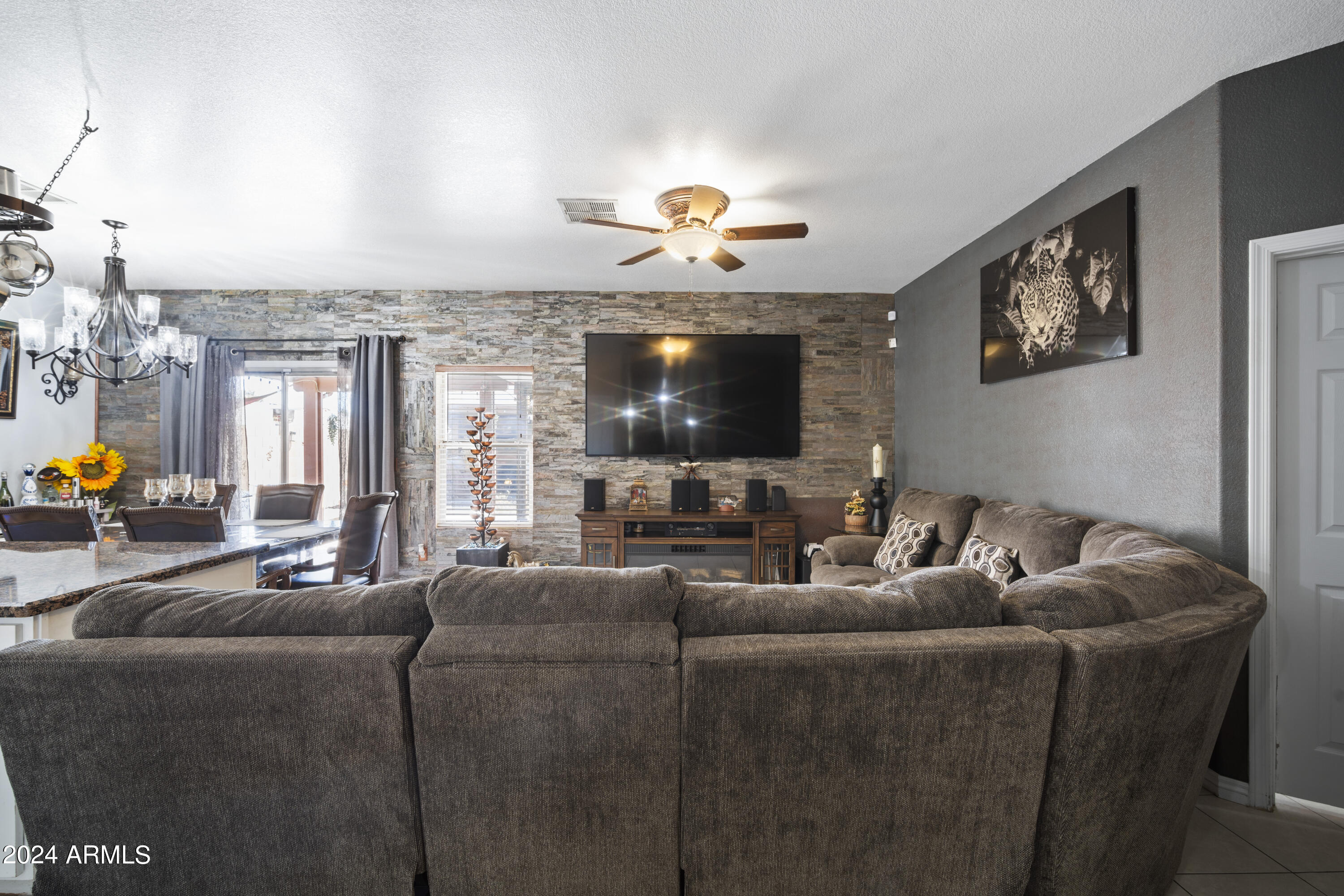 7121 W ZAK Road