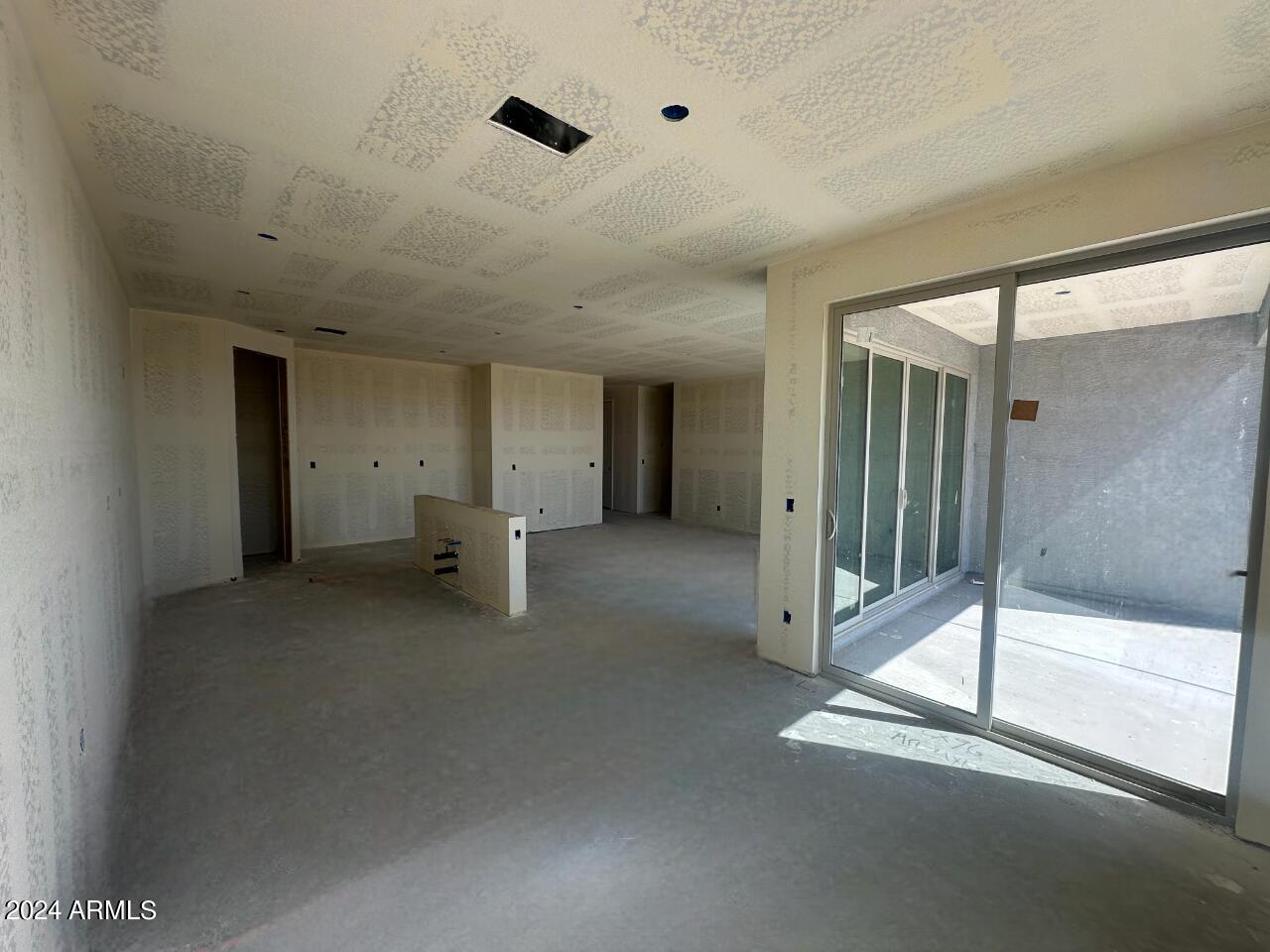2371 E WAGON WHEEL Lane
