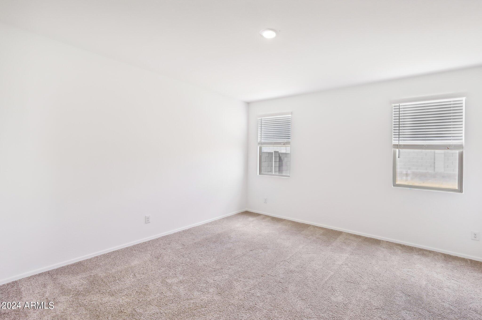 24148 W SUNLAND Avenue
