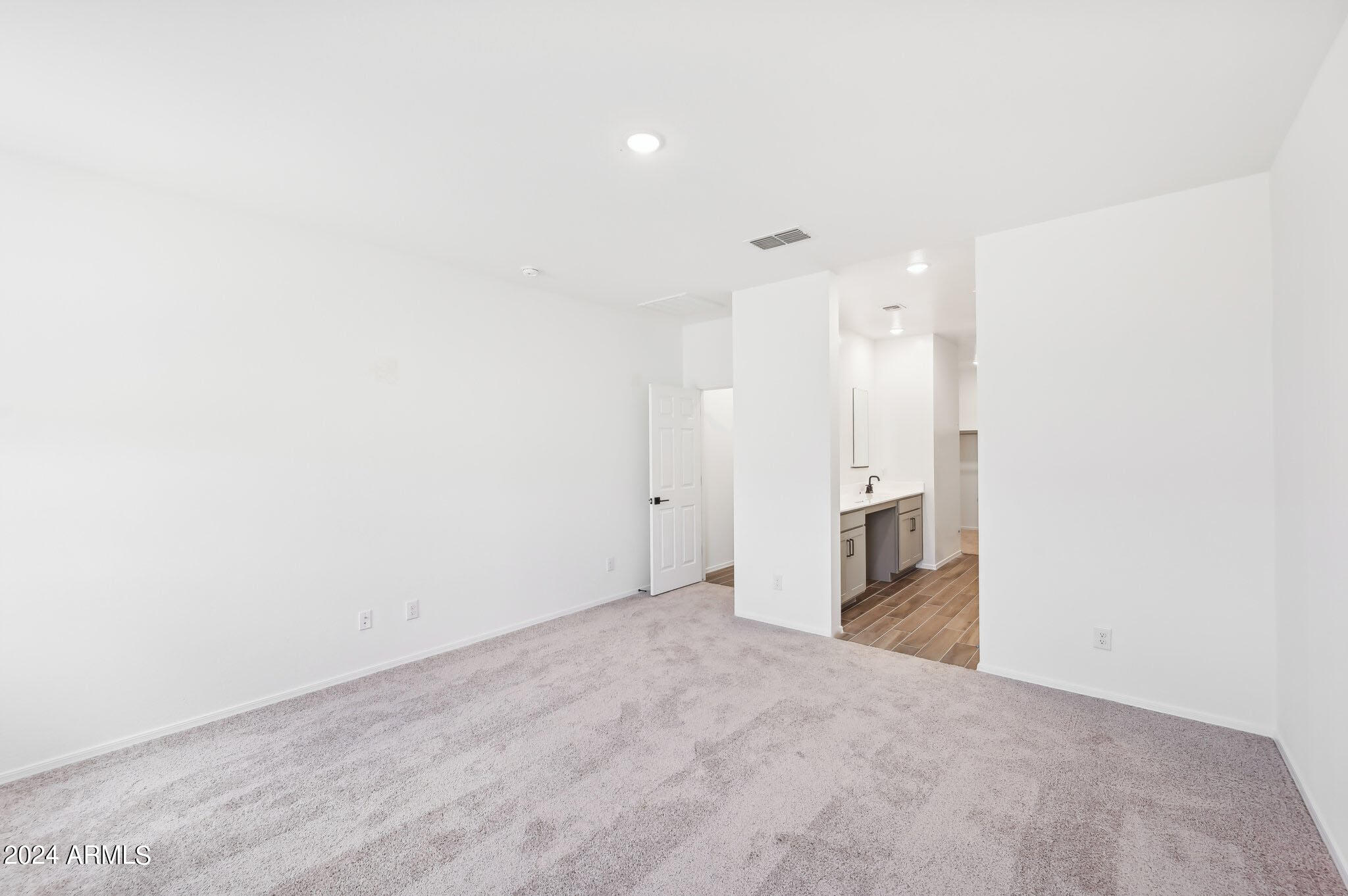24148 W SUNLAND Avenue
