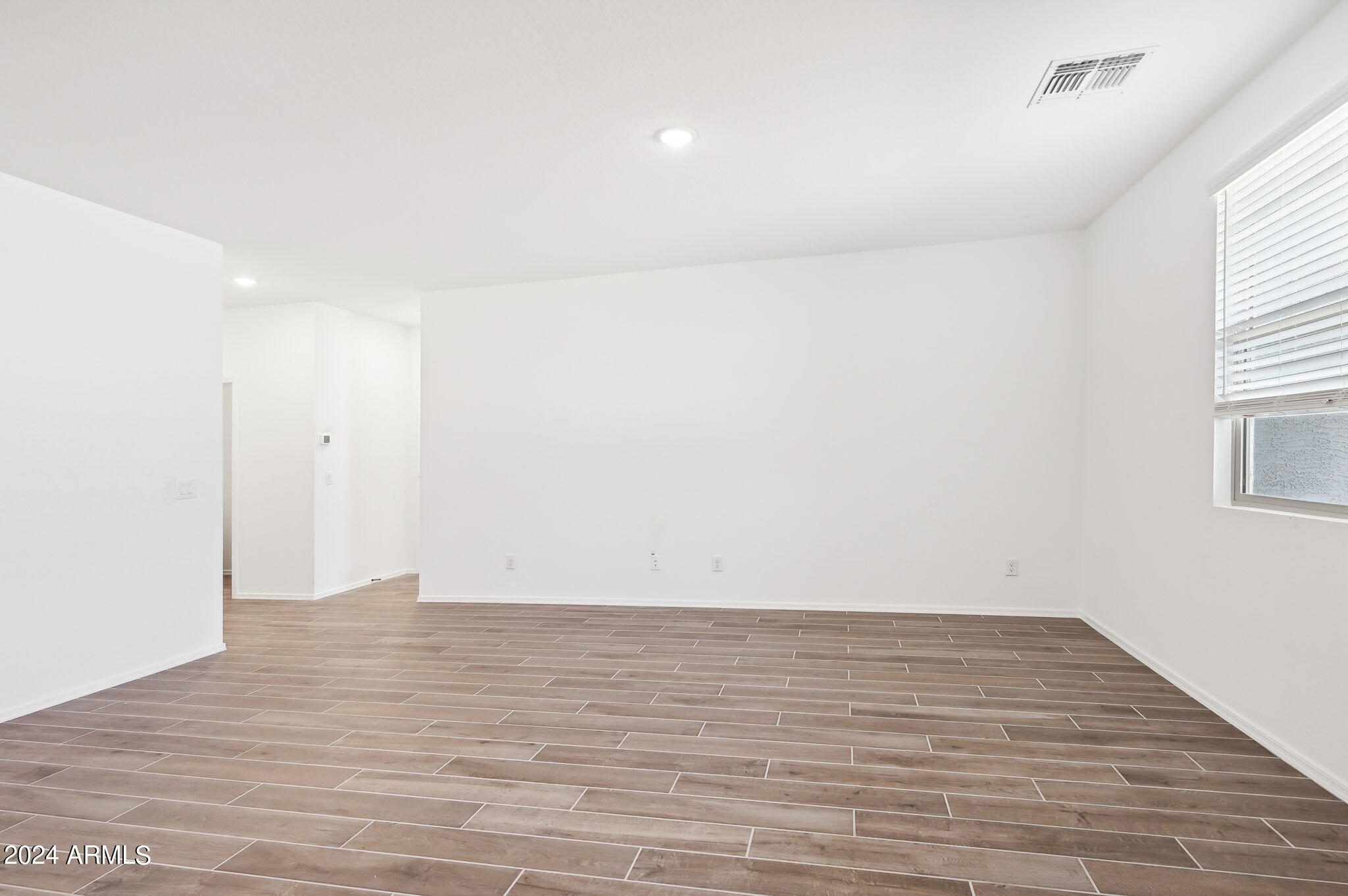 24148 W SUNLAND Avenue