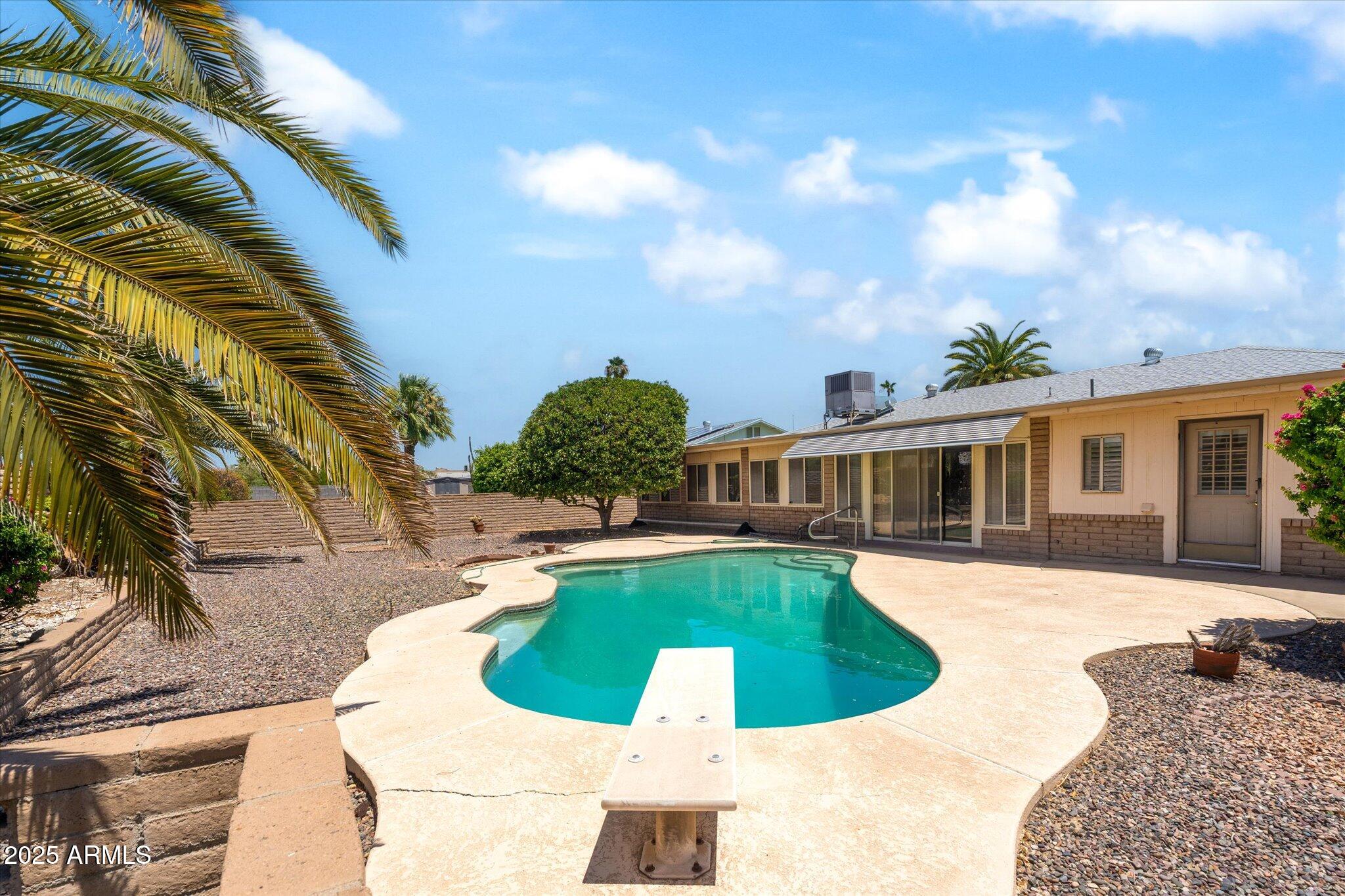 17210 N FOOTHILLS Drive