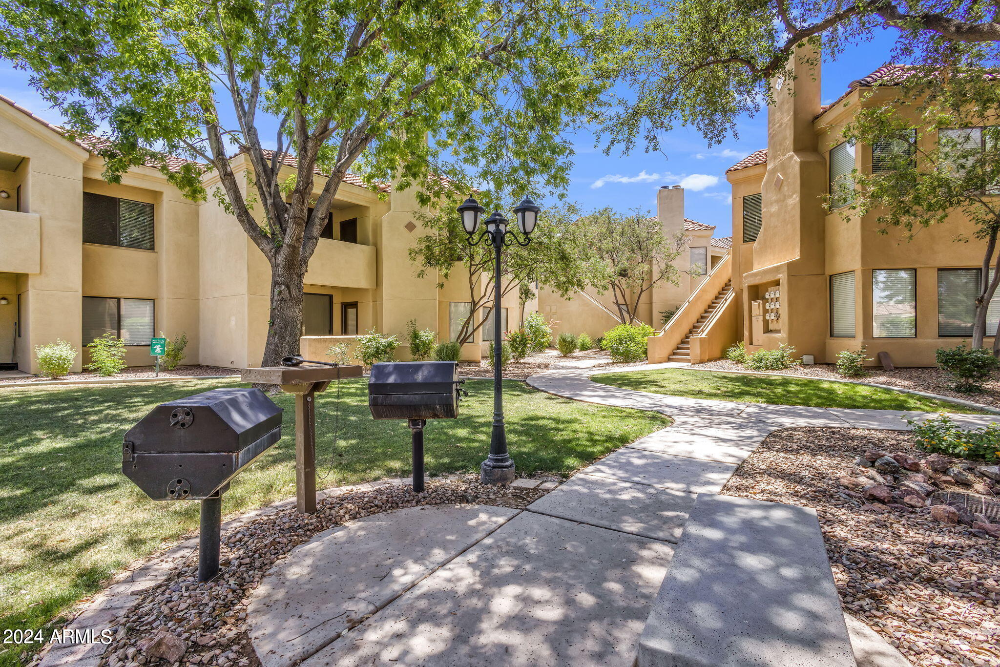 7575 E INDIAN BEND Road 2081