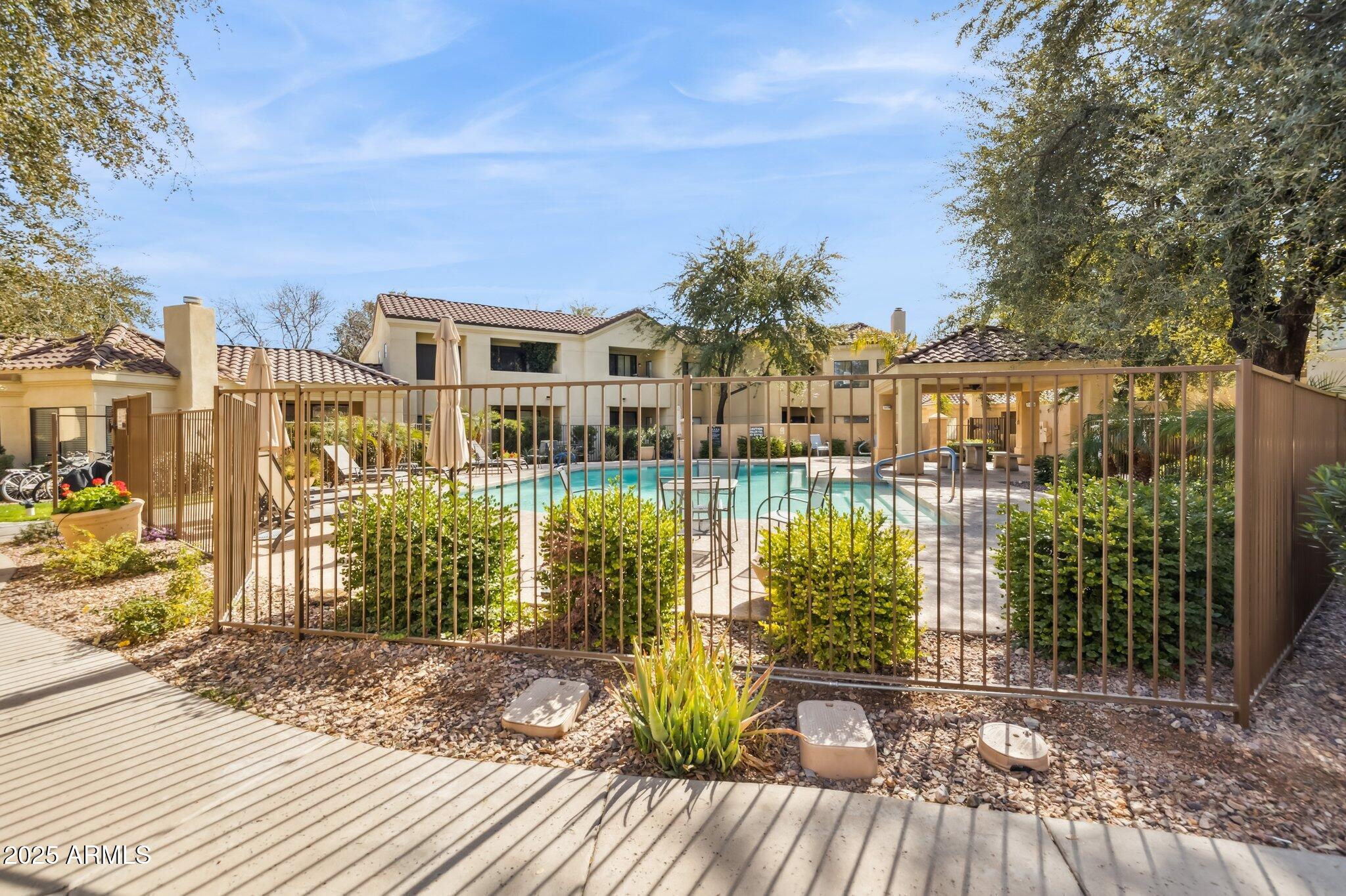 7575 E INDIAN BEND Road 2081