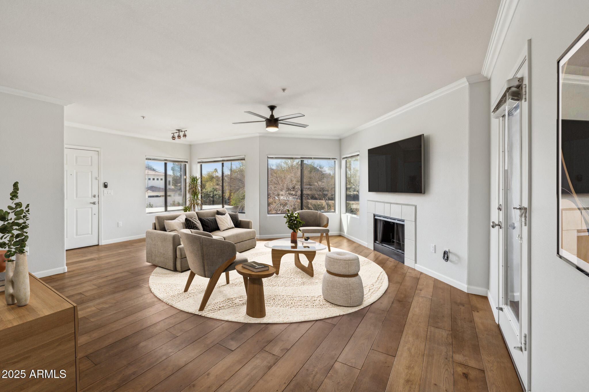 7575 E INDIAN BEND Road 2081
