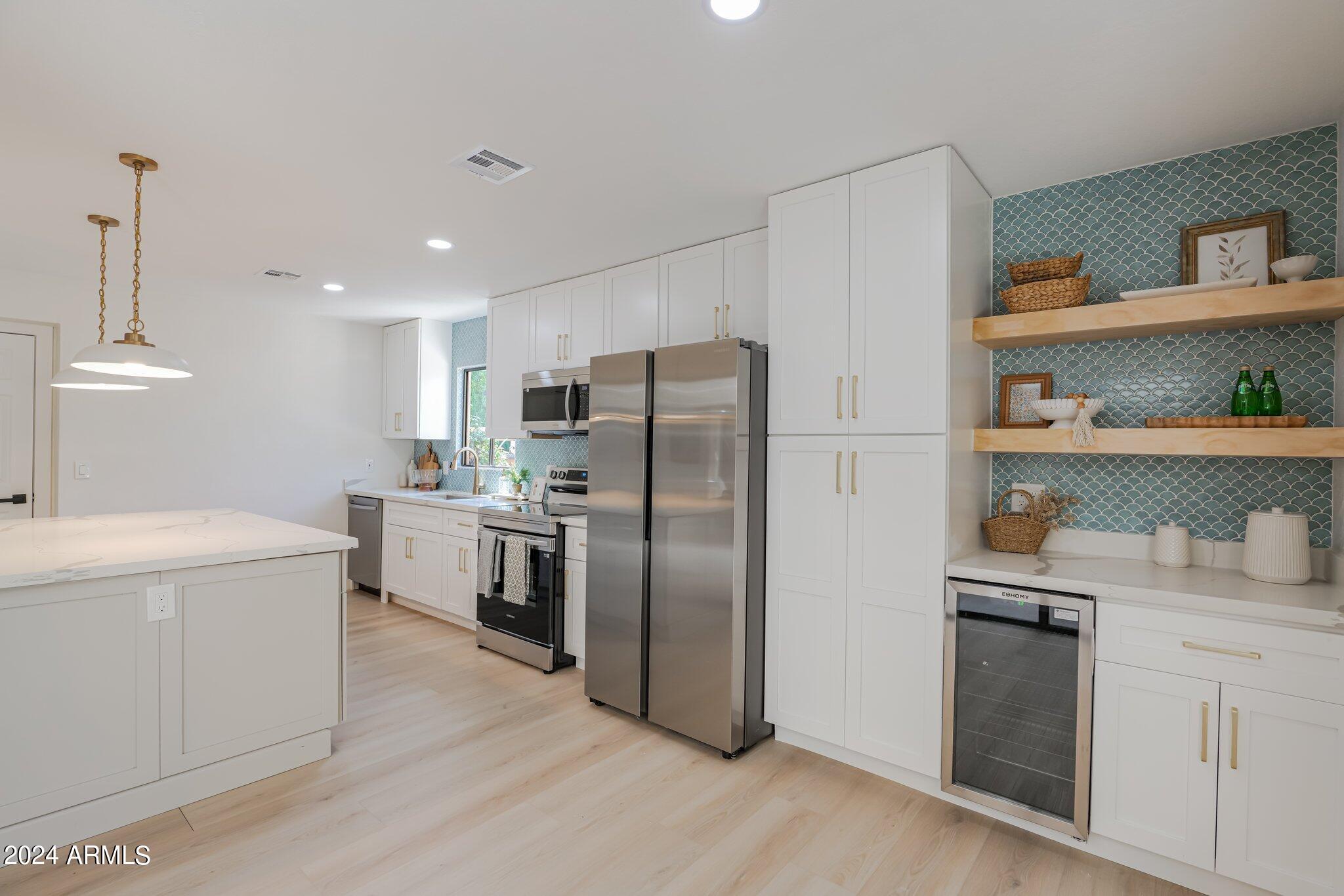 4525 N 66TH Street, 77