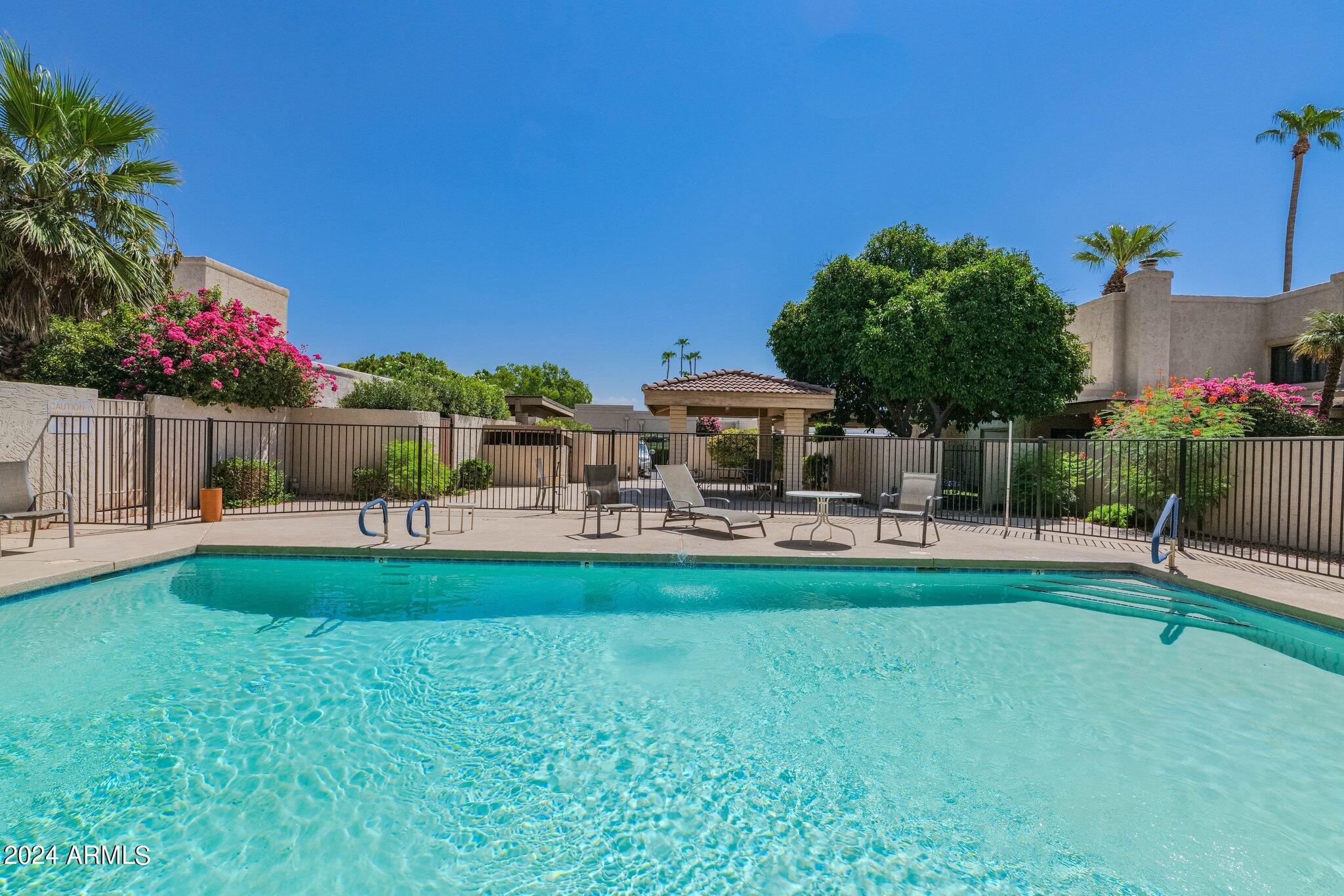 4525 N 66TH Street, 77