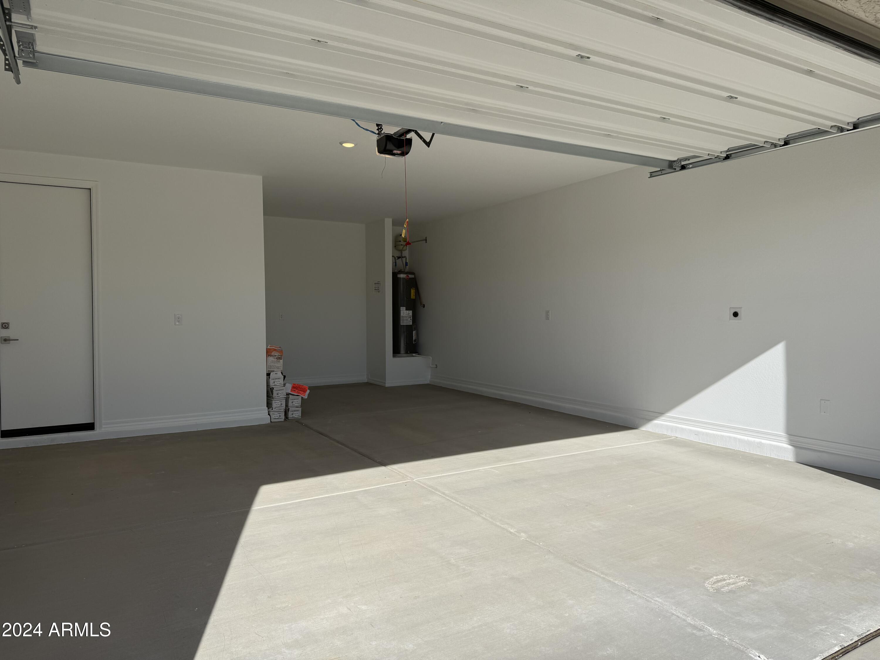 2338 E WAGON WHEEL Lane