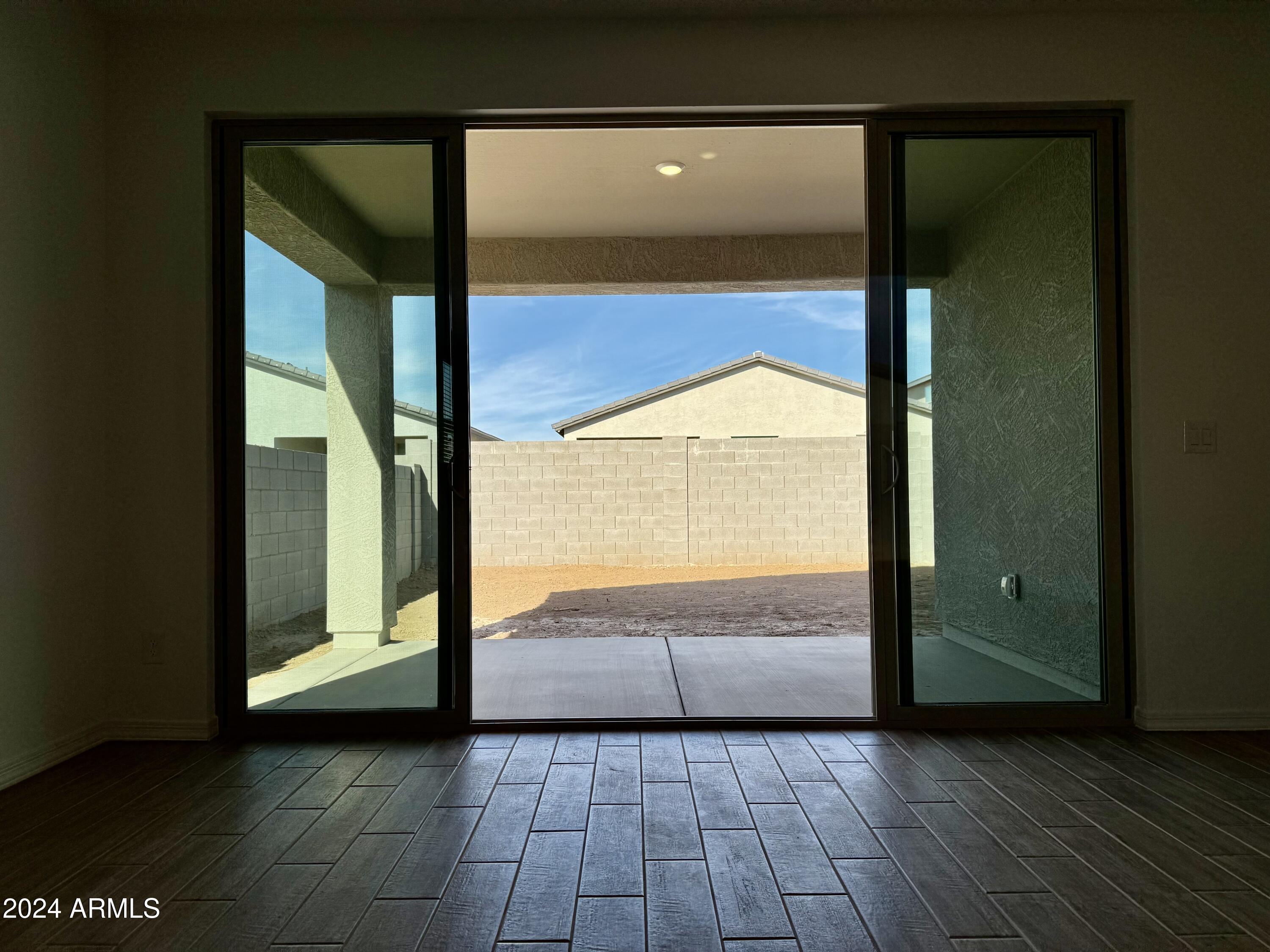 2338 E WAGON WHEEL Lane