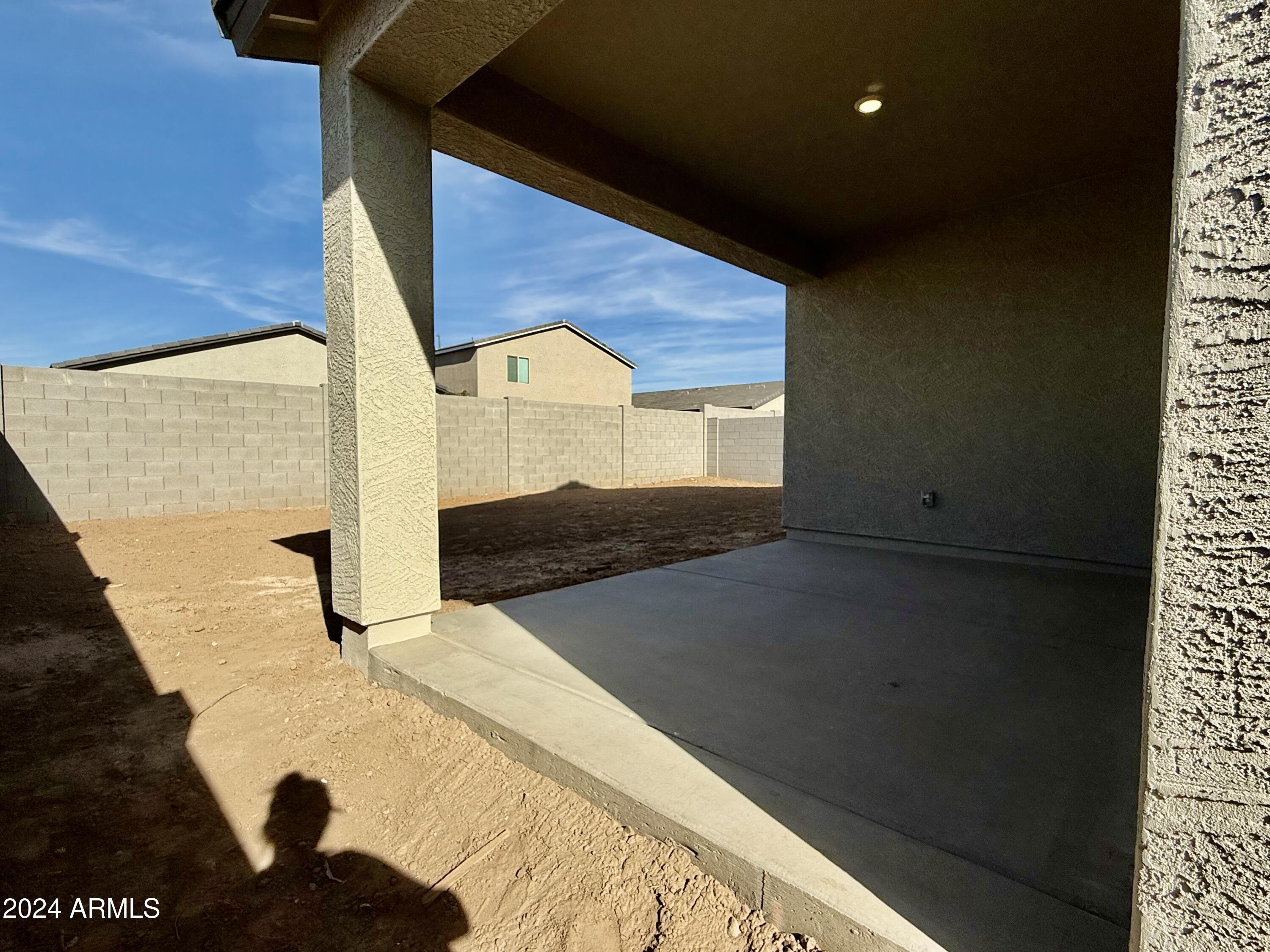 2338 E WAGON WHEEL Lane