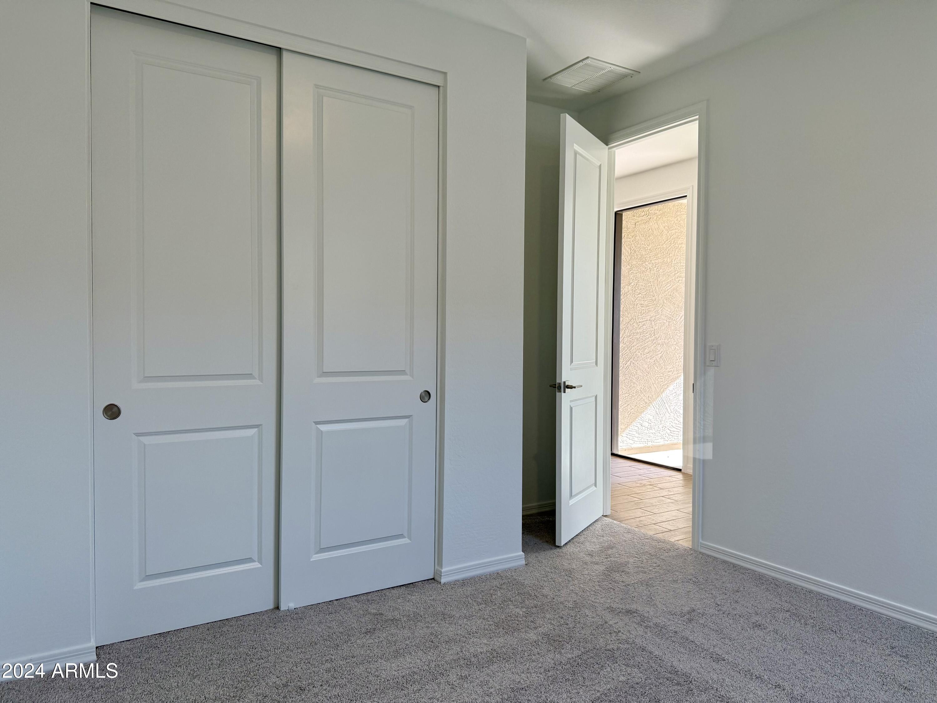 2338 E WAGON WHEEL Lane