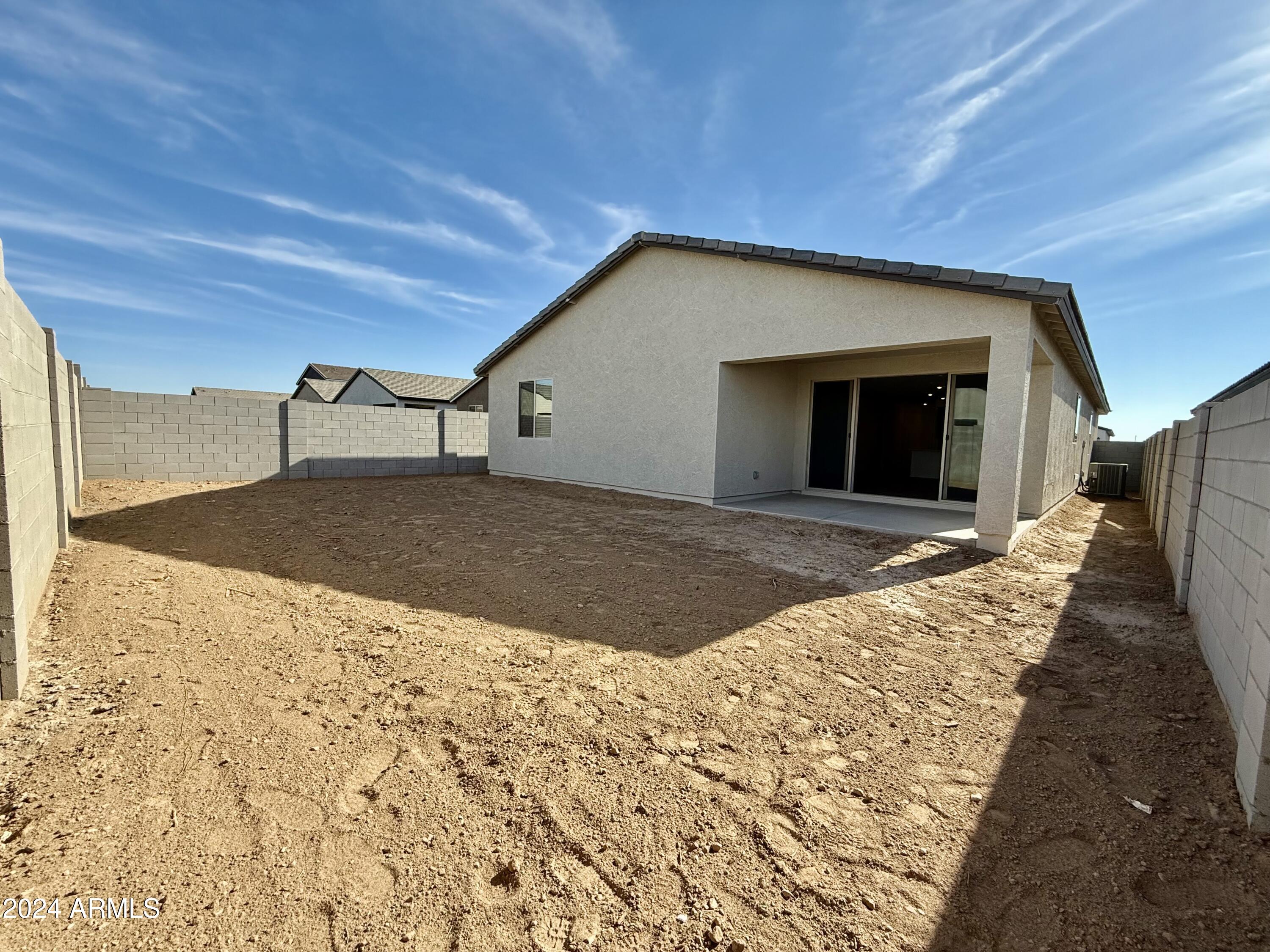 2338 E WAGON WHEEL Lane