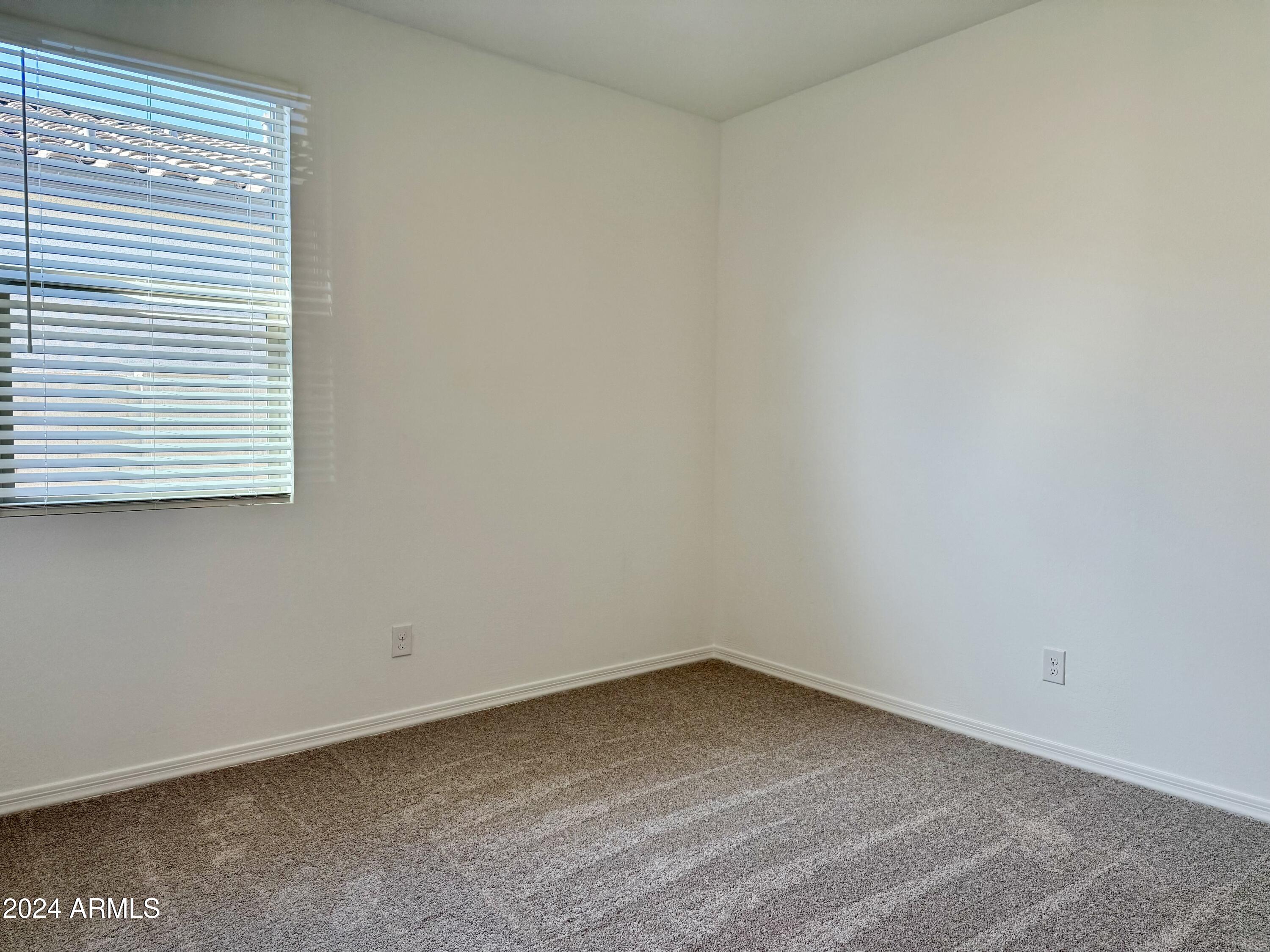 2338 E WAGON WHEEL Lane
