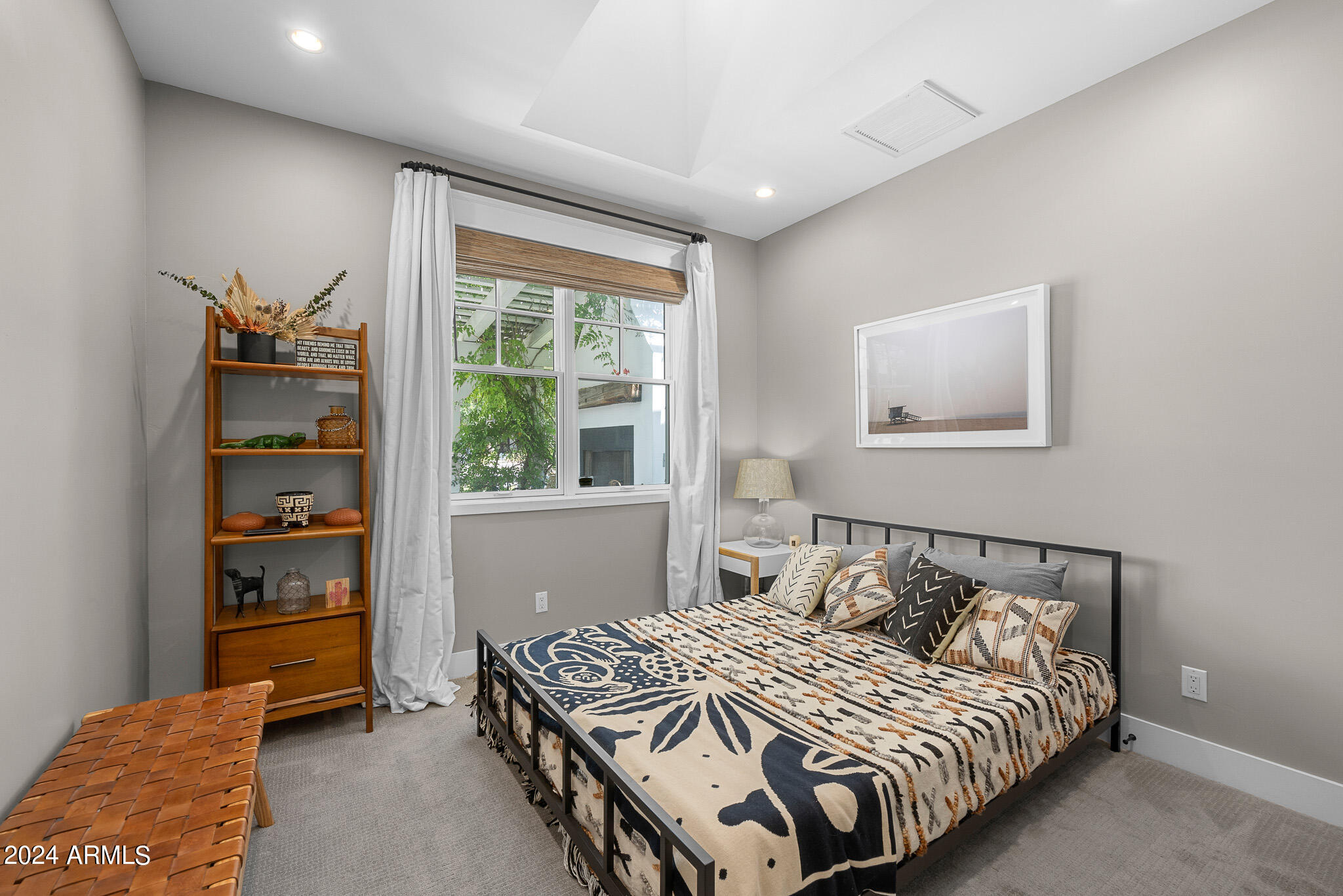 5241 E CALLE VENTURA