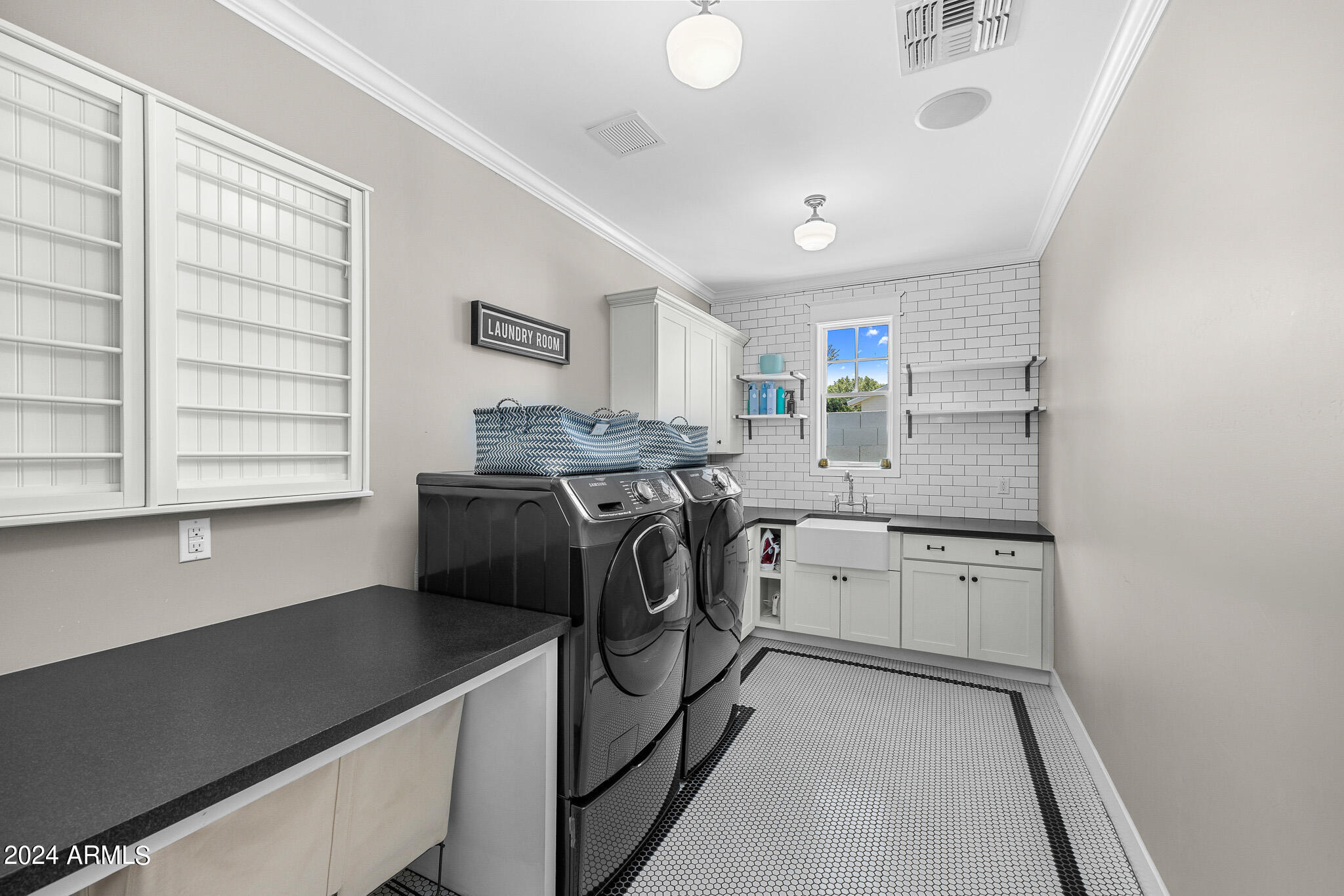 5241 E CALLE VENTURA