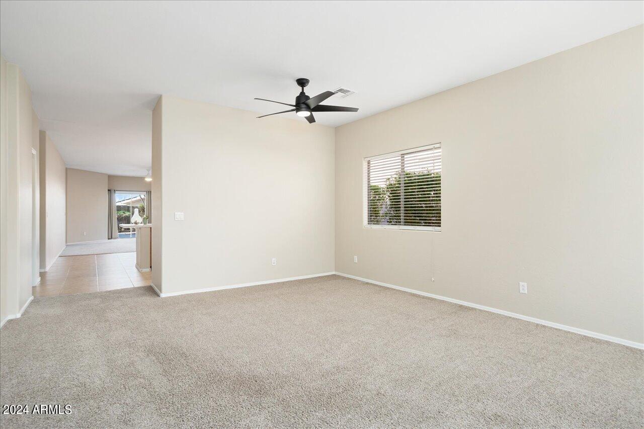 3719 W Wayne Lane