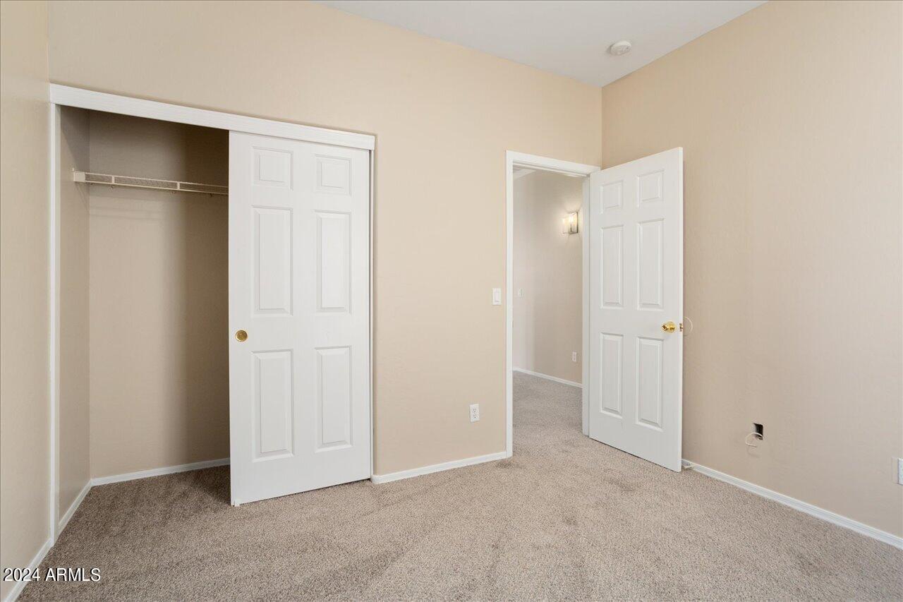 3719 W Wayne Lane