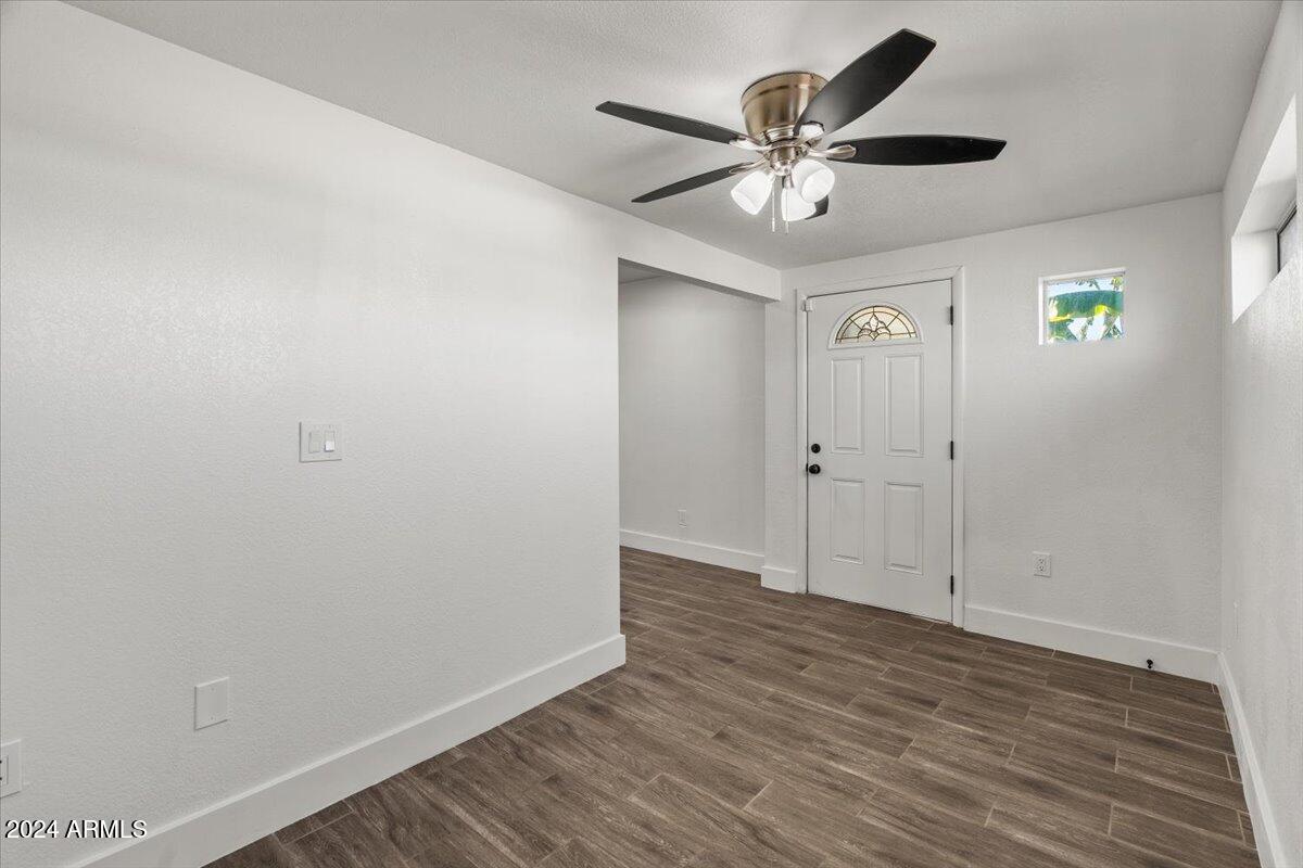 2501 E PEPPER RIDGE Circle