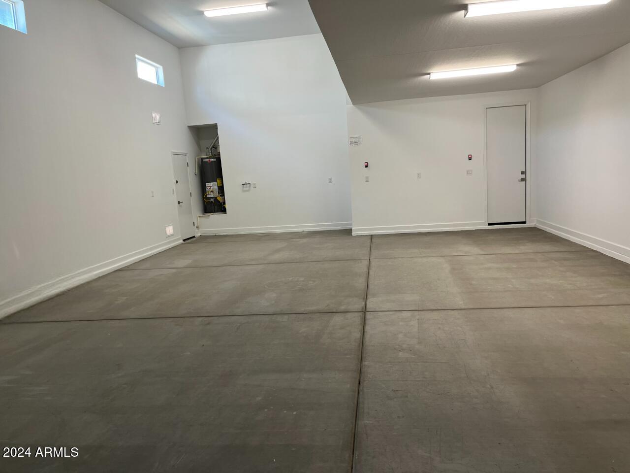 7669 W TETHER Trail