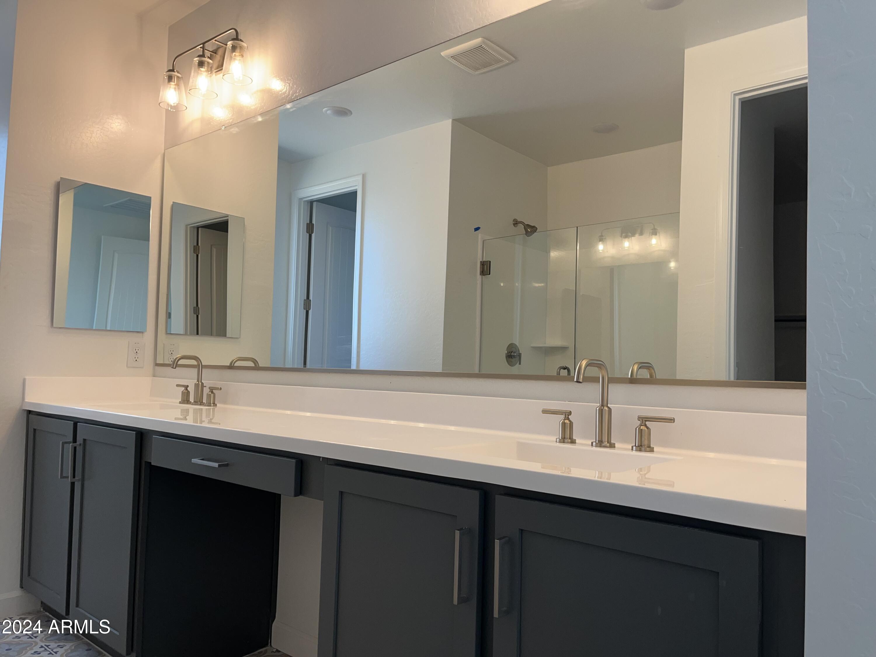 7669 W TETHER Trail