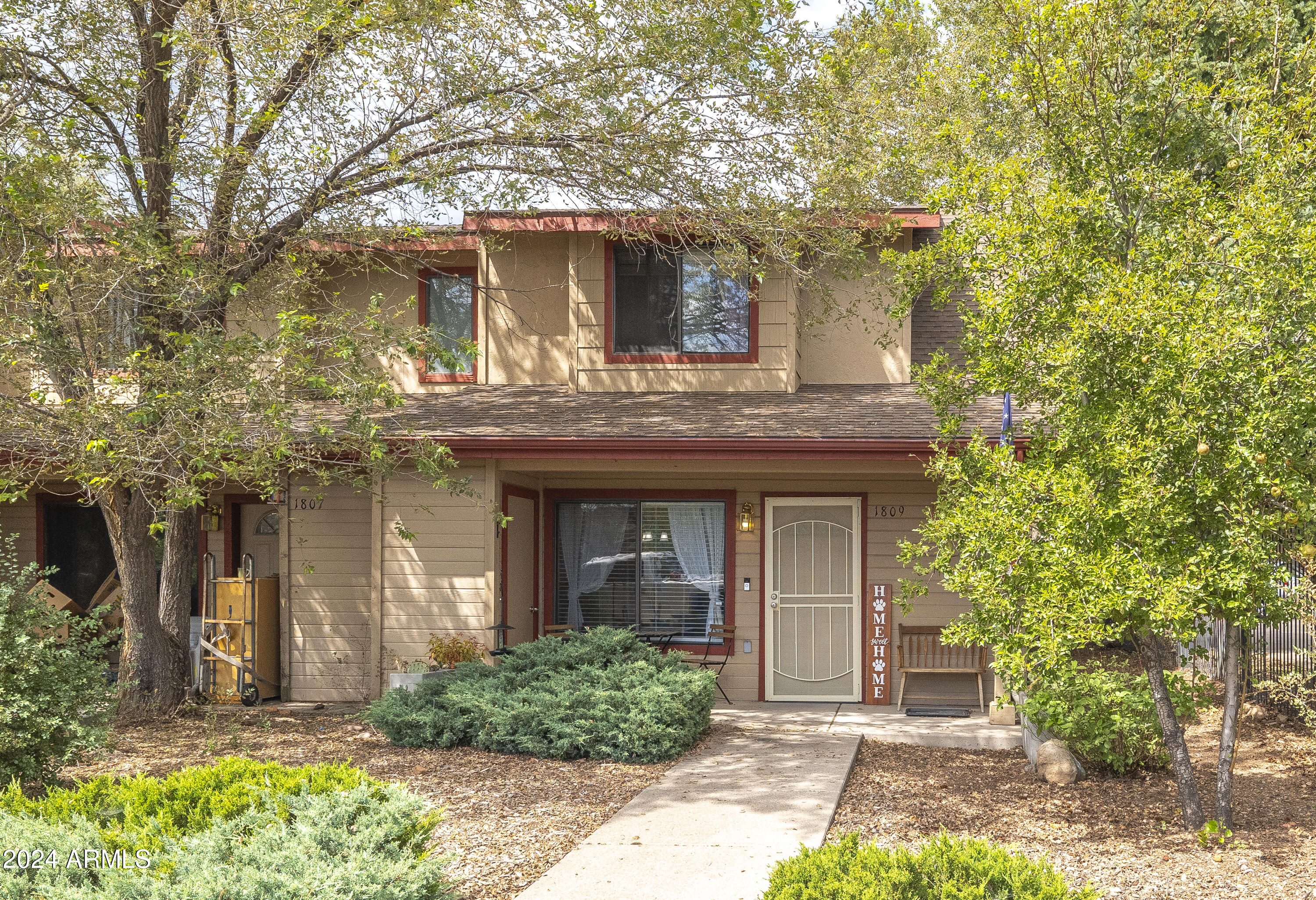 1809 N MAIN Street