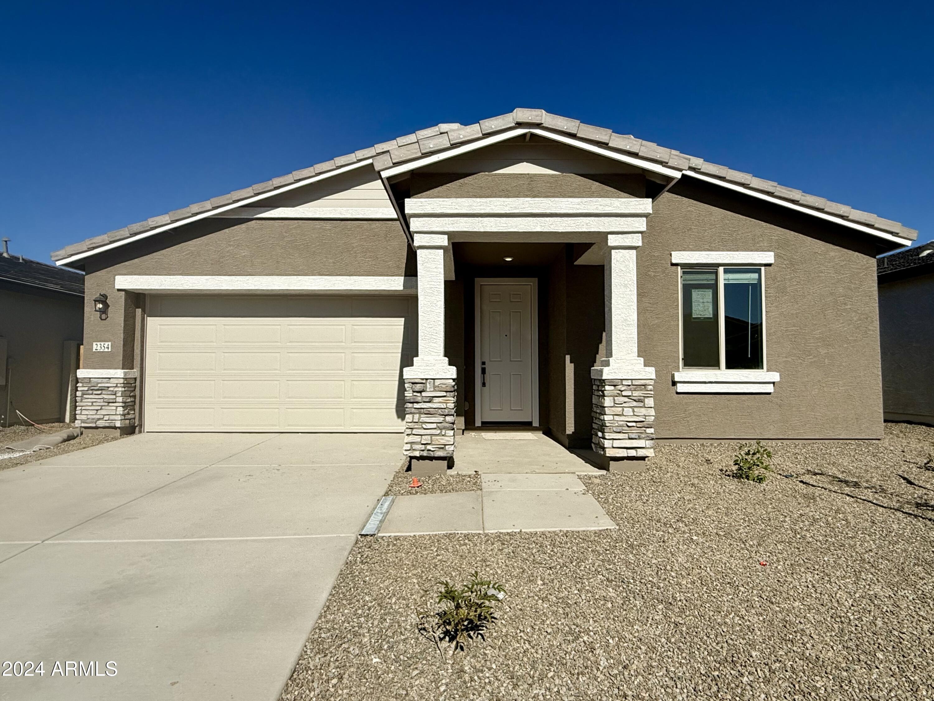 2354 E WAGON WHEEL Lane